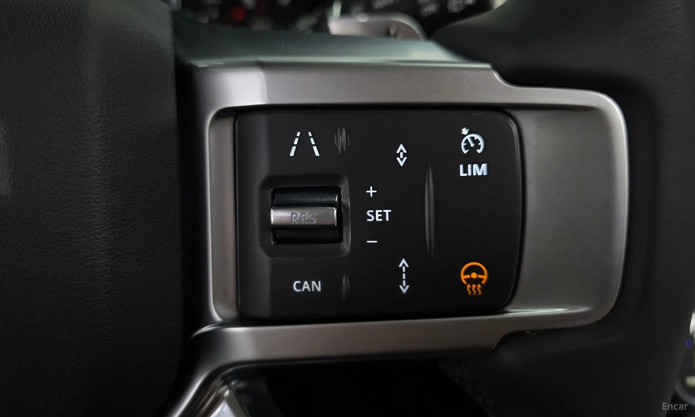 Land Rover Discovery 5 превью 17