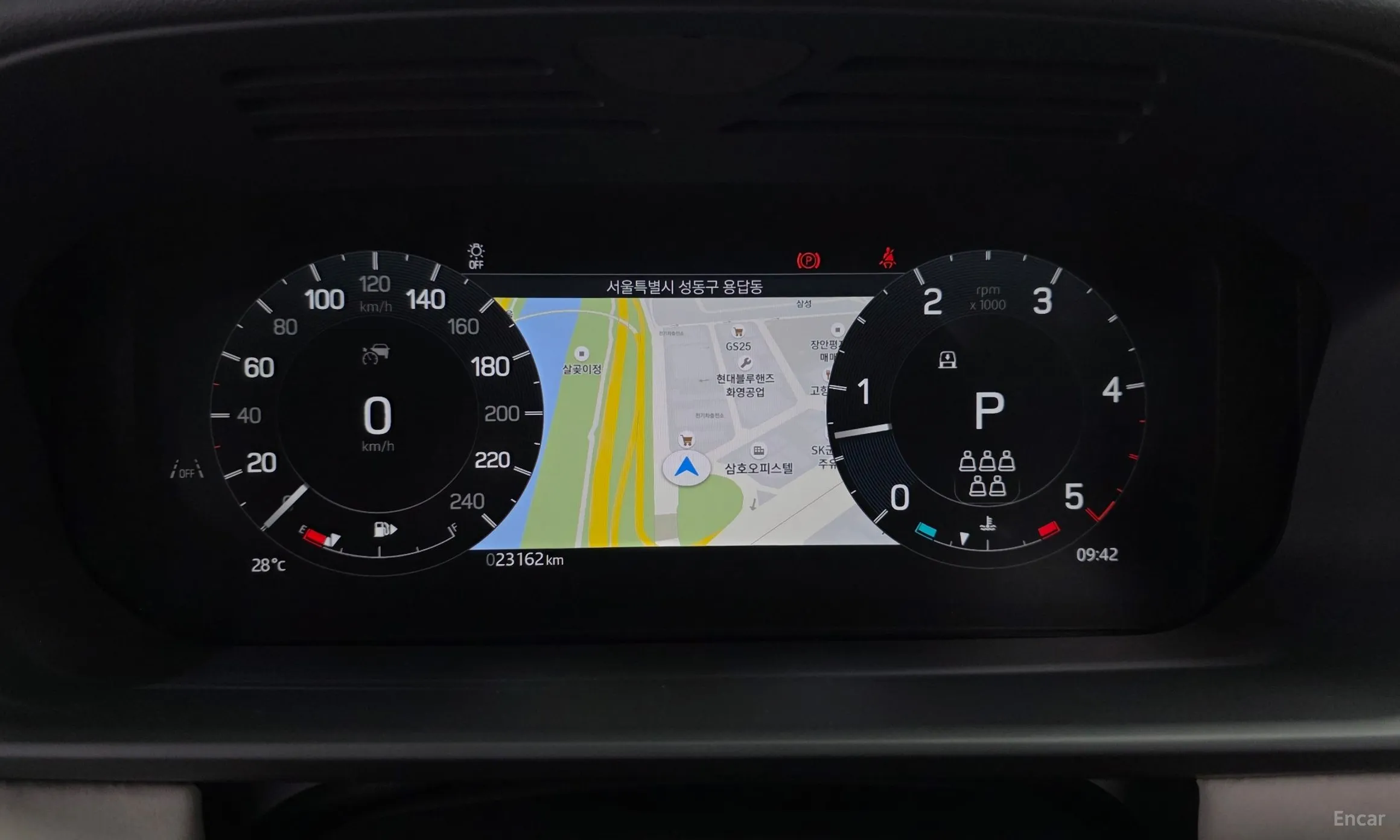 Land Rover Discovery 5 превью 8