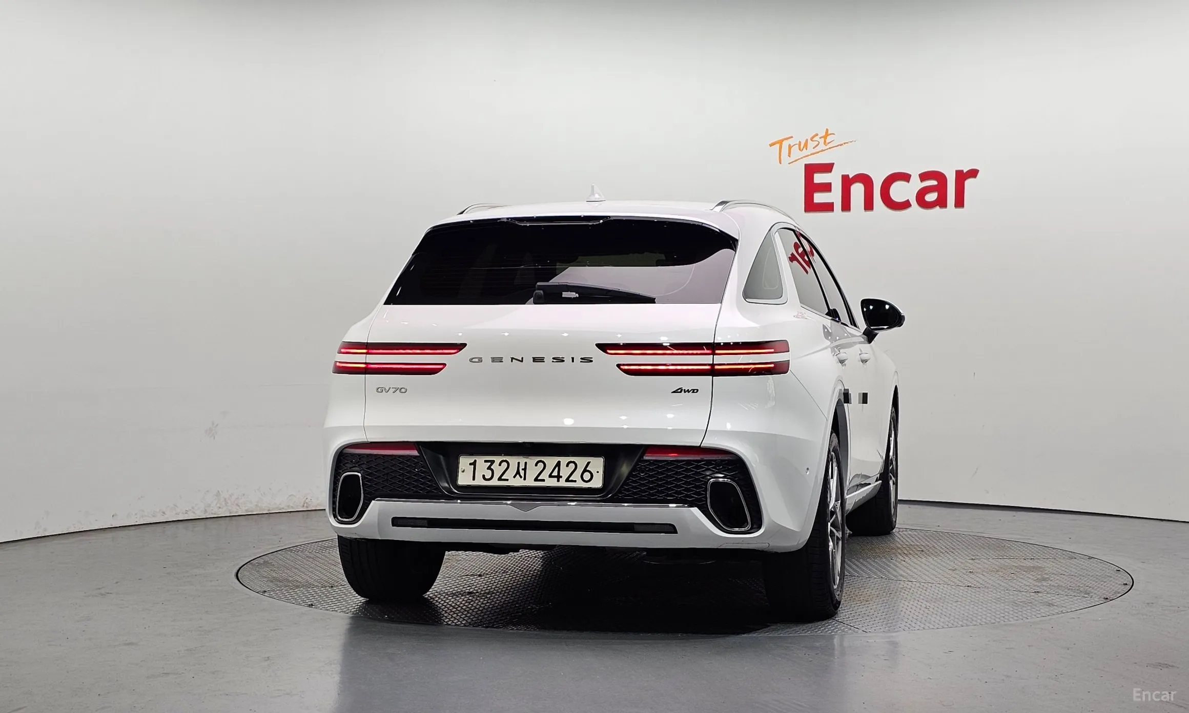 Genesis GV70 превью 4