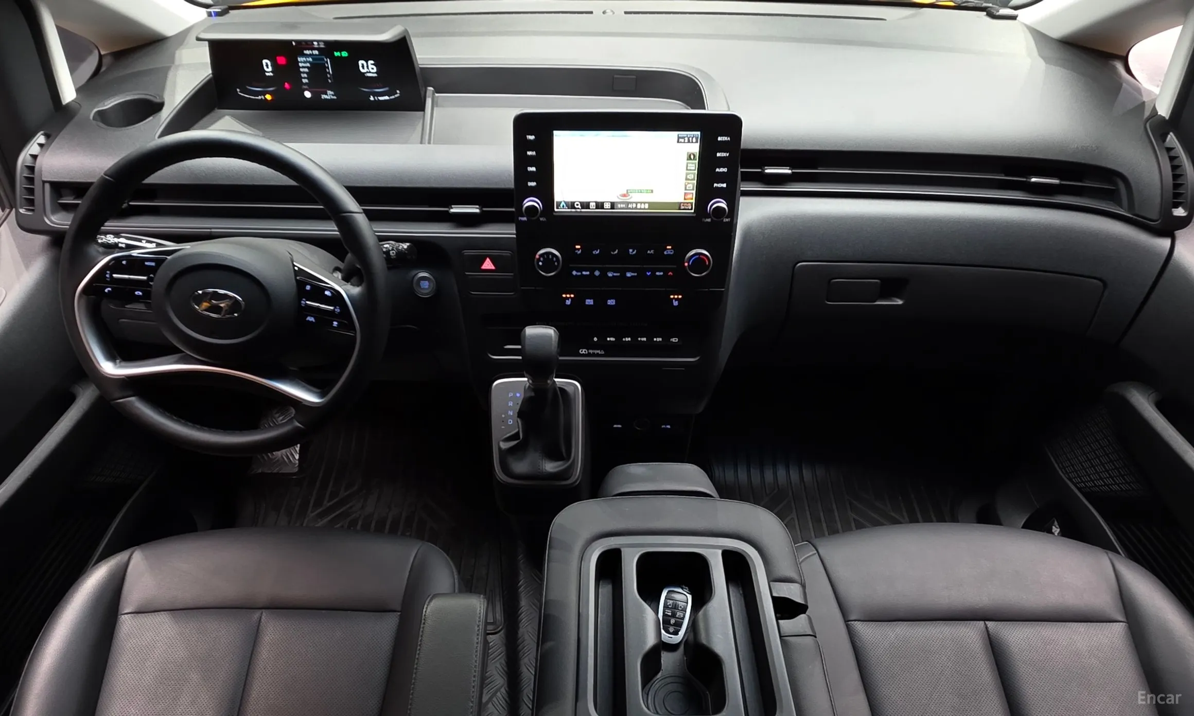 Hyundai Staria превью 7