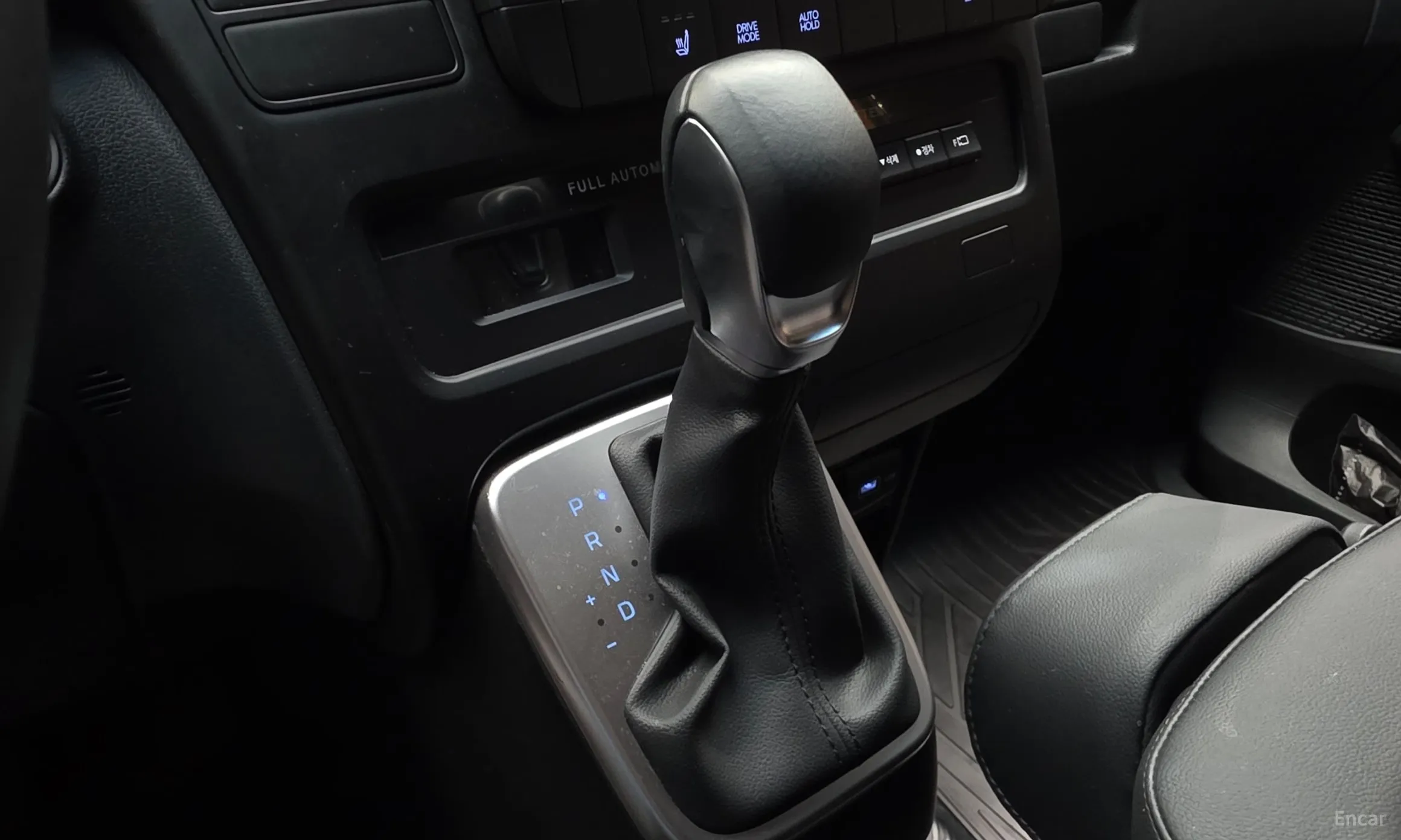 Hyundai Staria превью 9