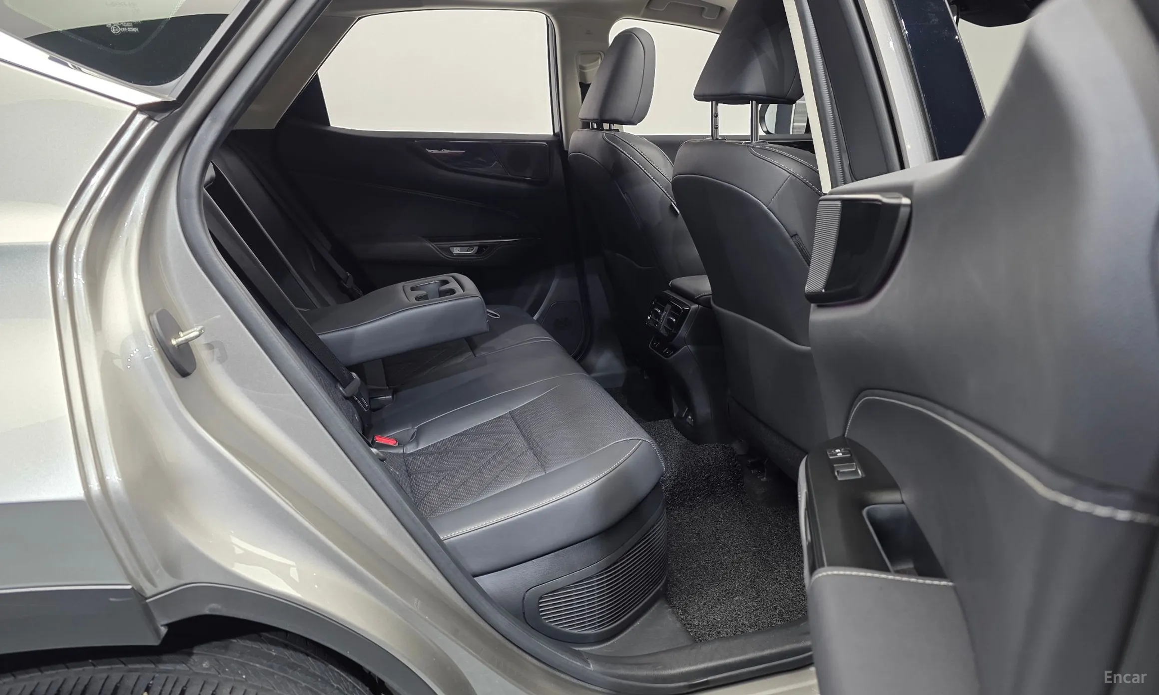 Lexus NX350h Gen 2 превью 12