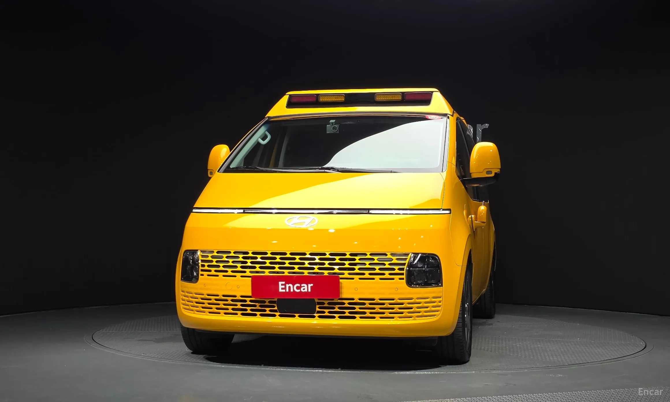 Hyundai Staria превью 3