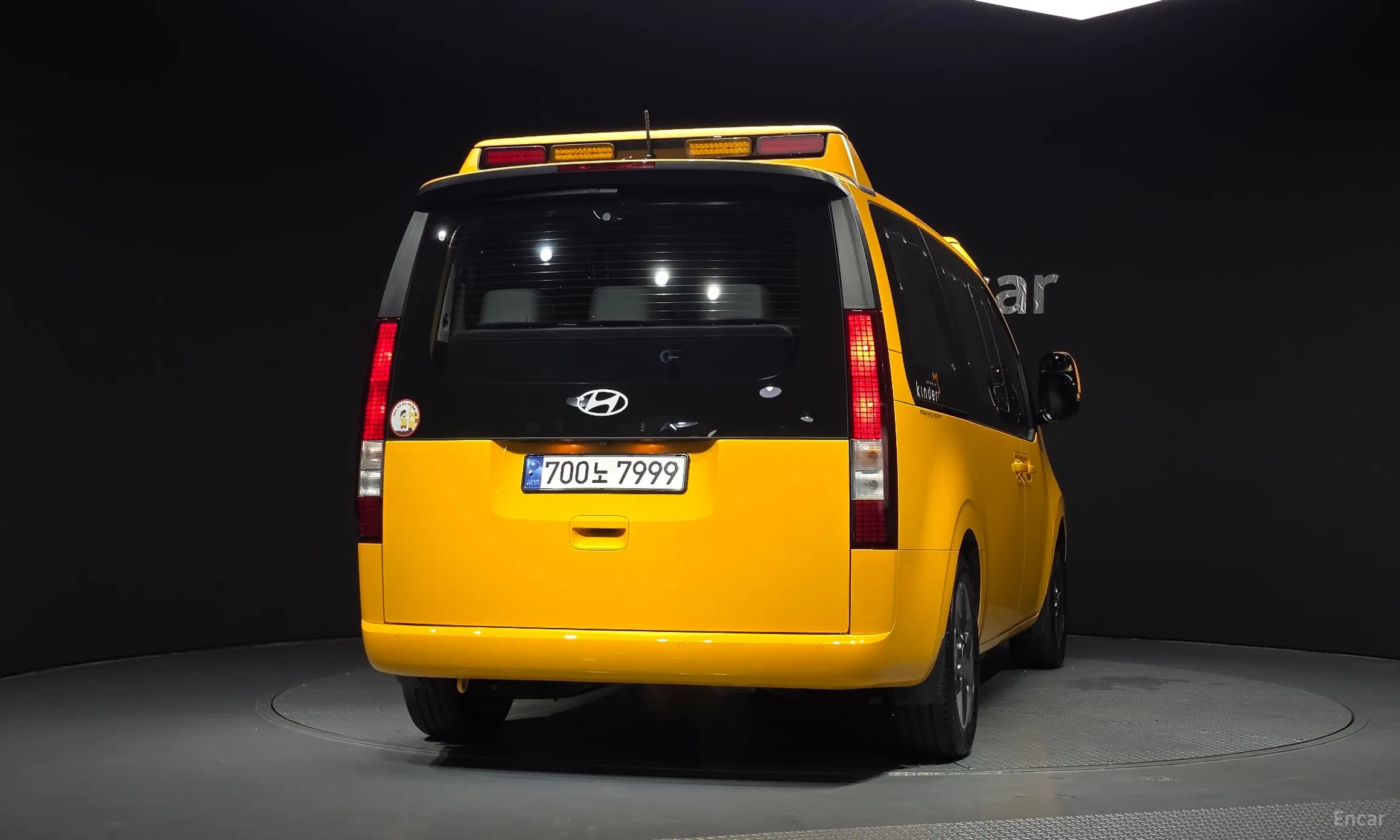 Hyundai Staria превью 4