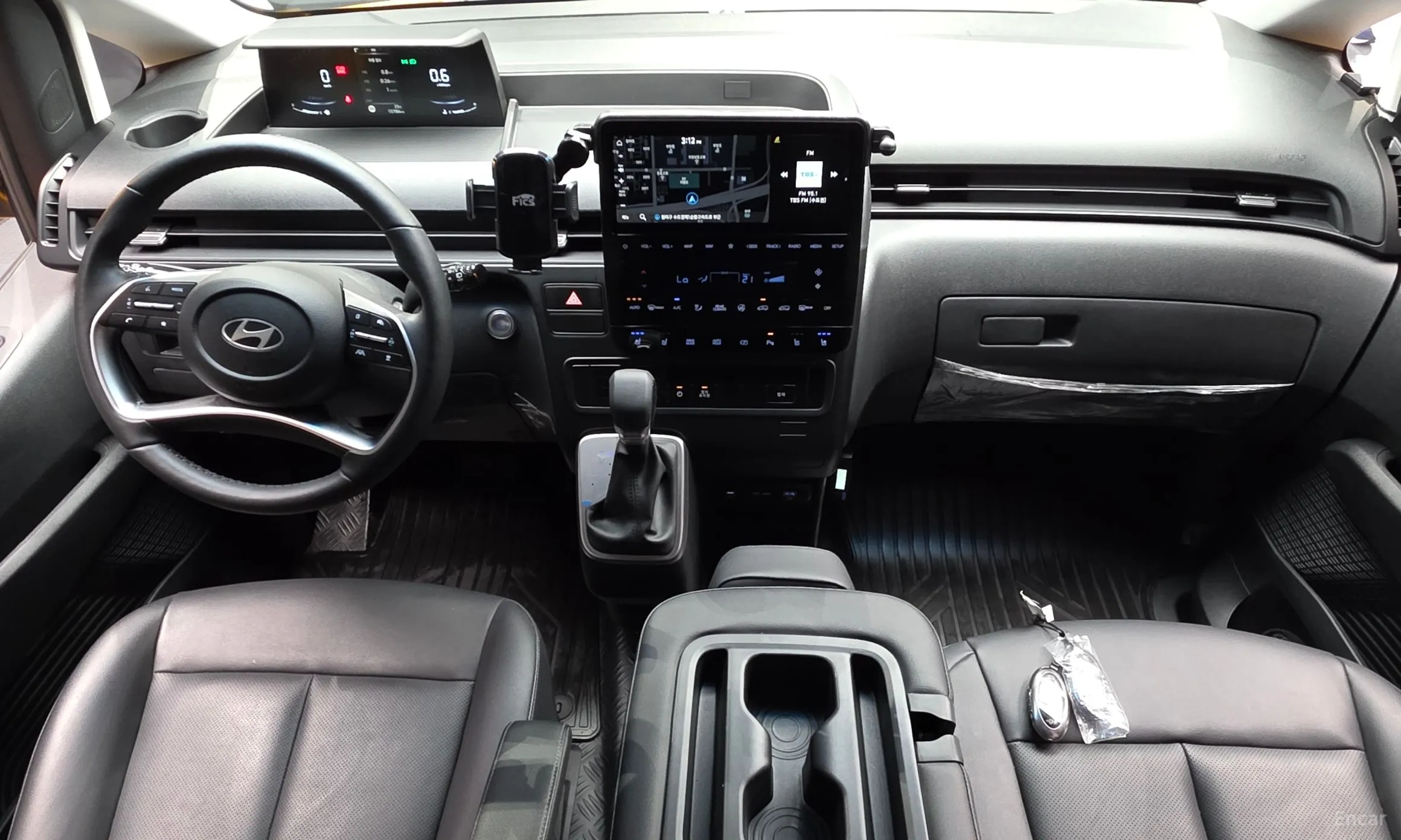Hyundai Staria превью 7
