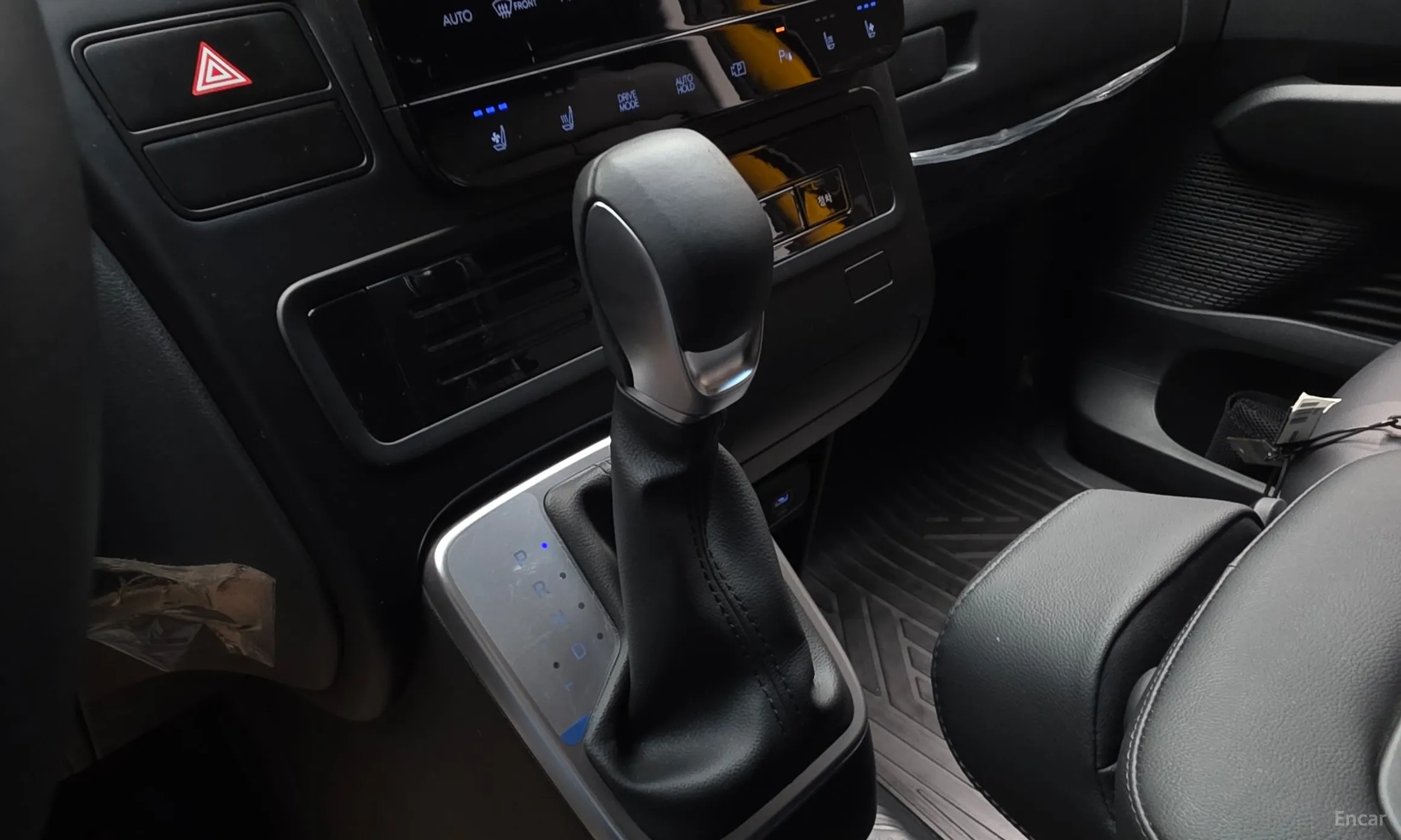 Hyundai Staria превью 9