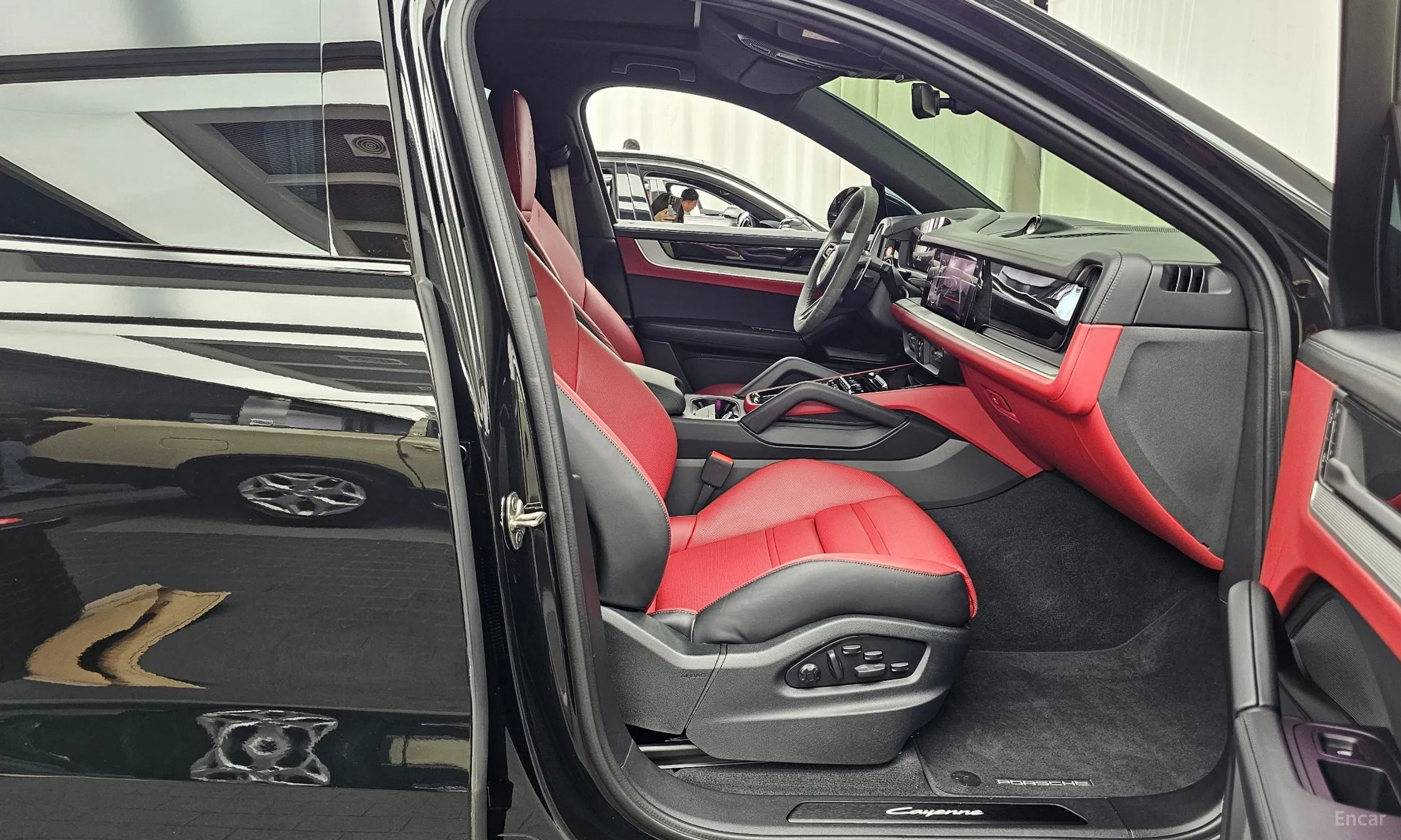 Porsche Cayenne (PO536) превью 11