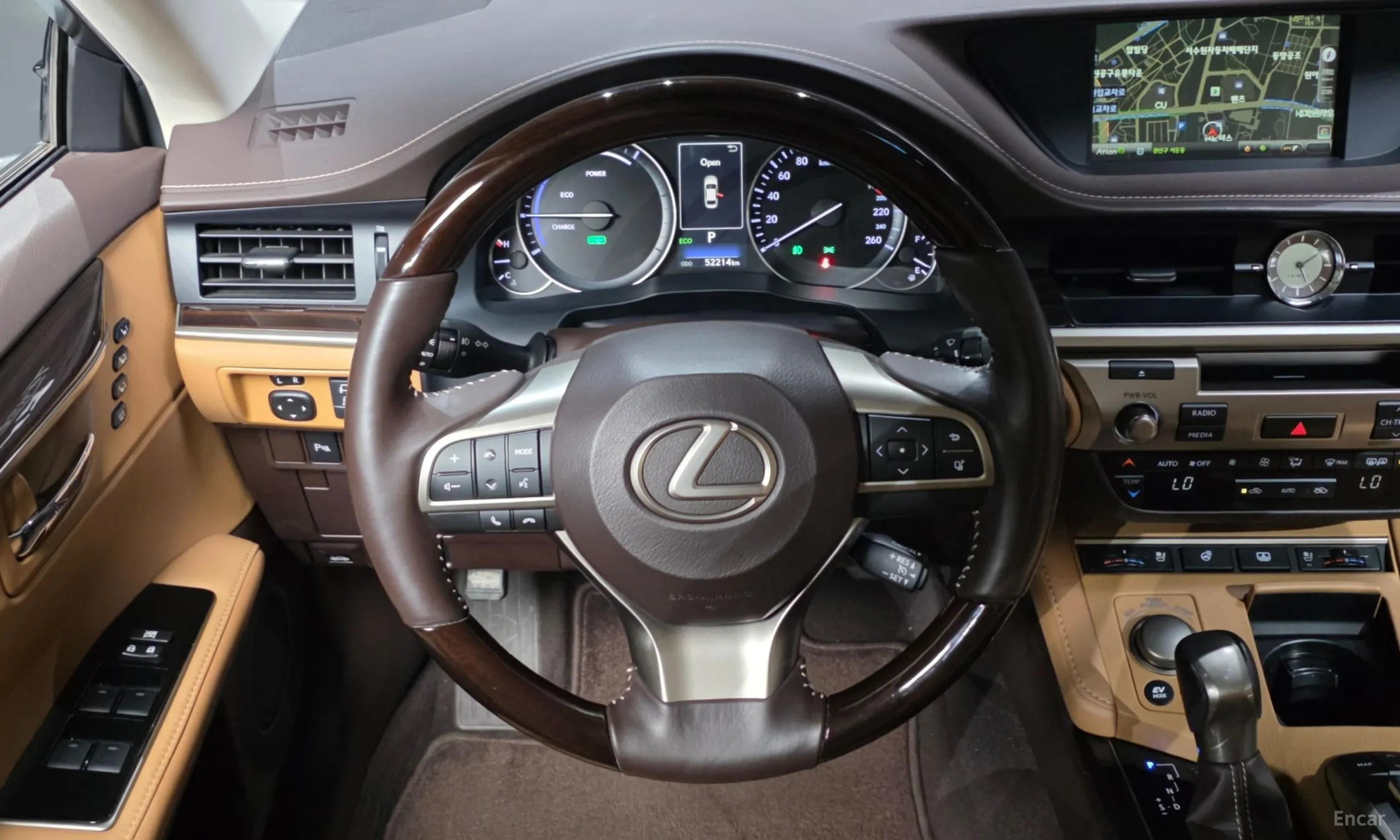 Lexus New ES300h превью 13