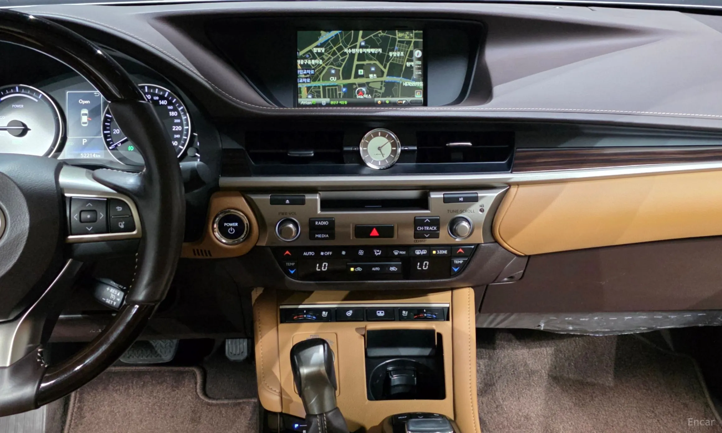 Lexus New ES300h превью 14