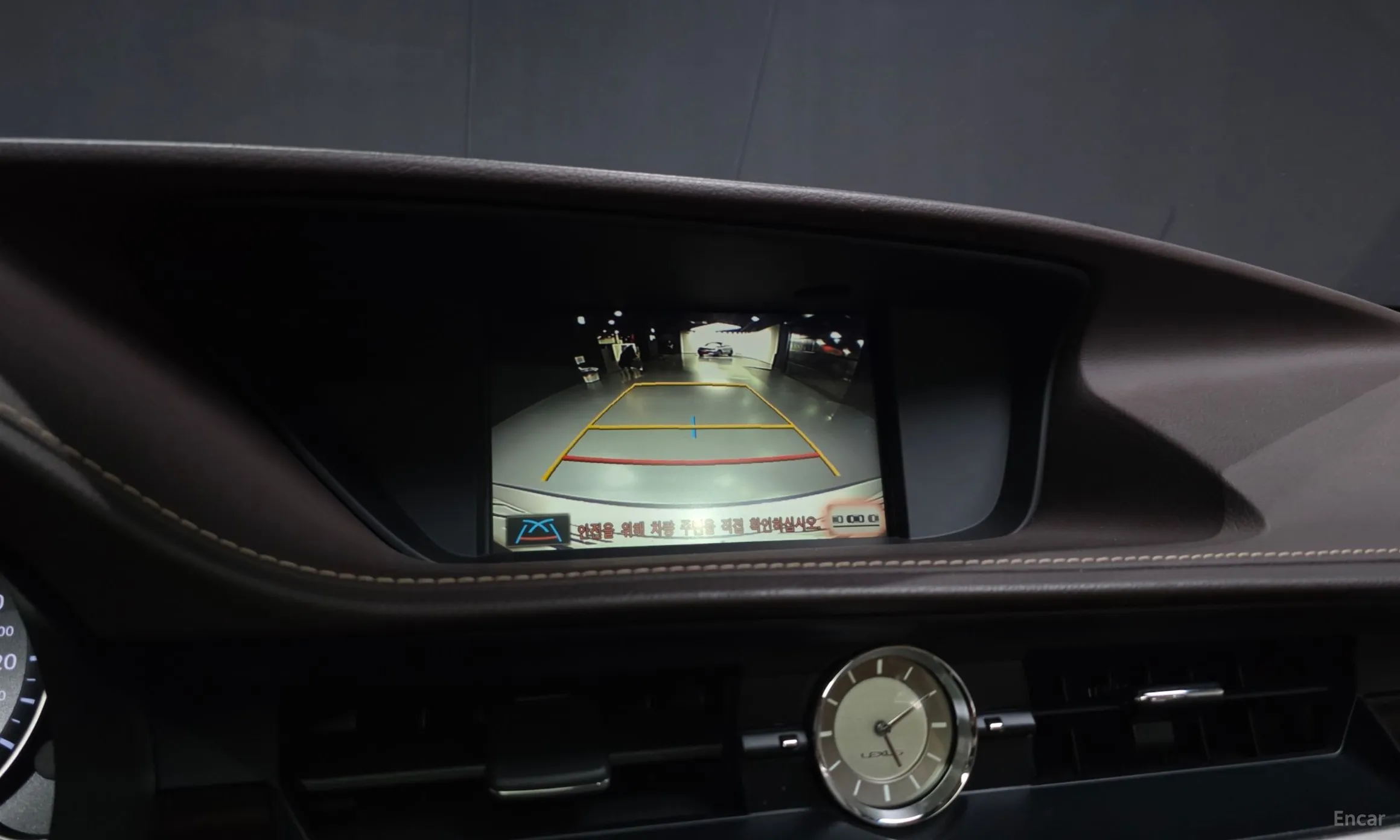 Lexus New ES300h превью 15