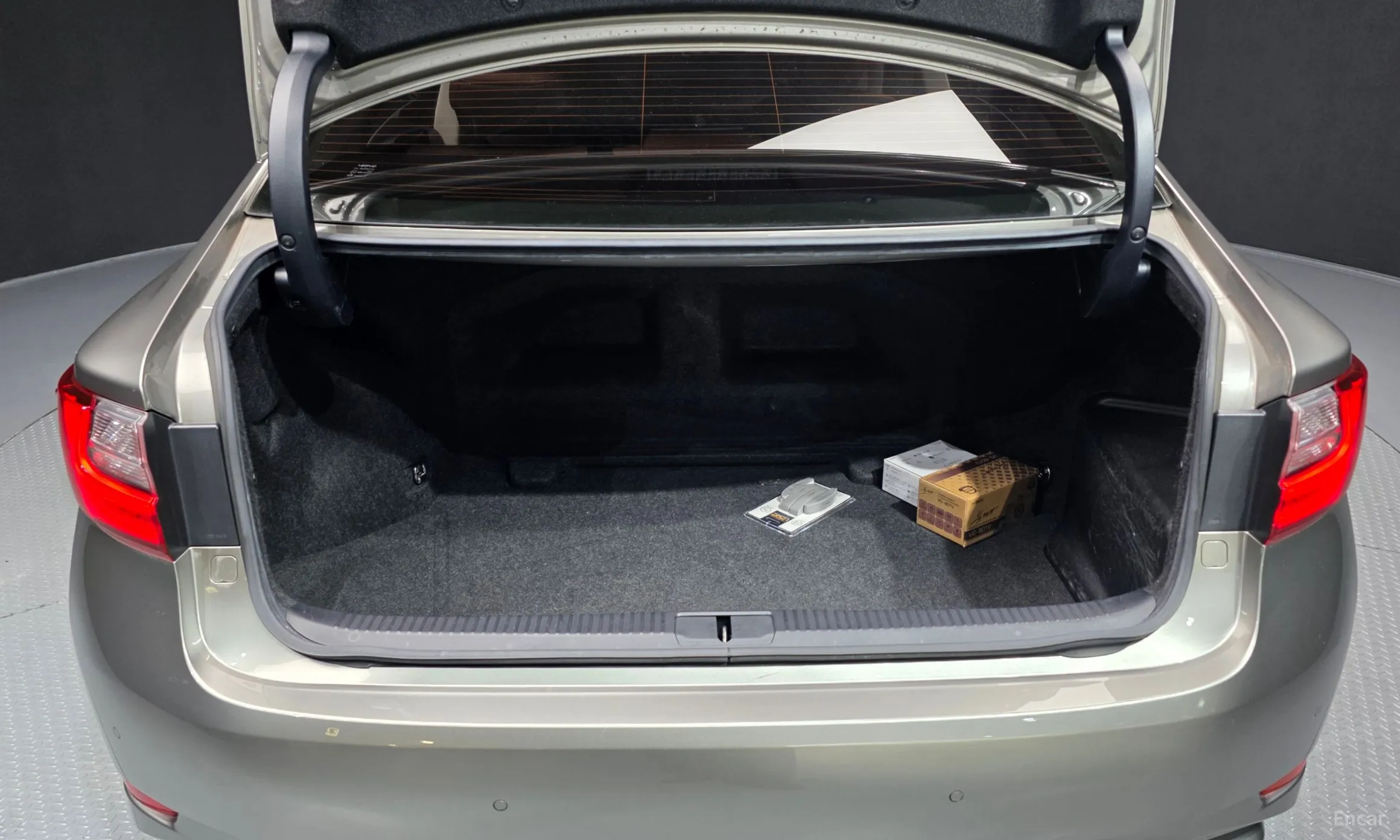 Lexus New ES300h превью 20