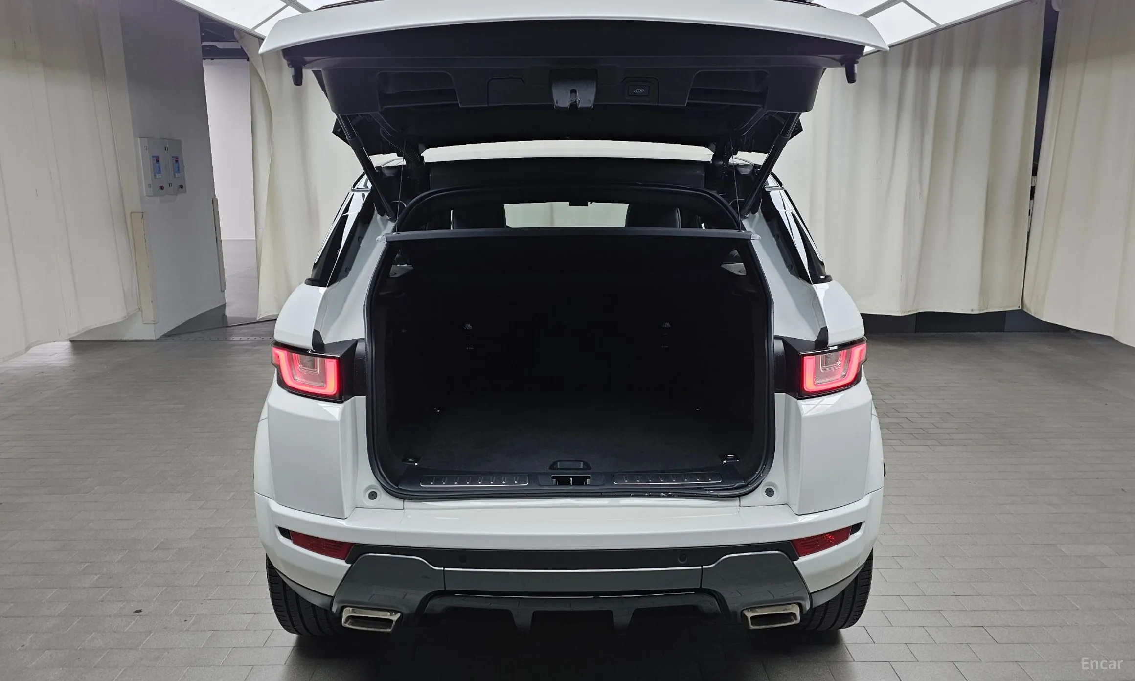 Land Rover Range Rover Evoque превью 20