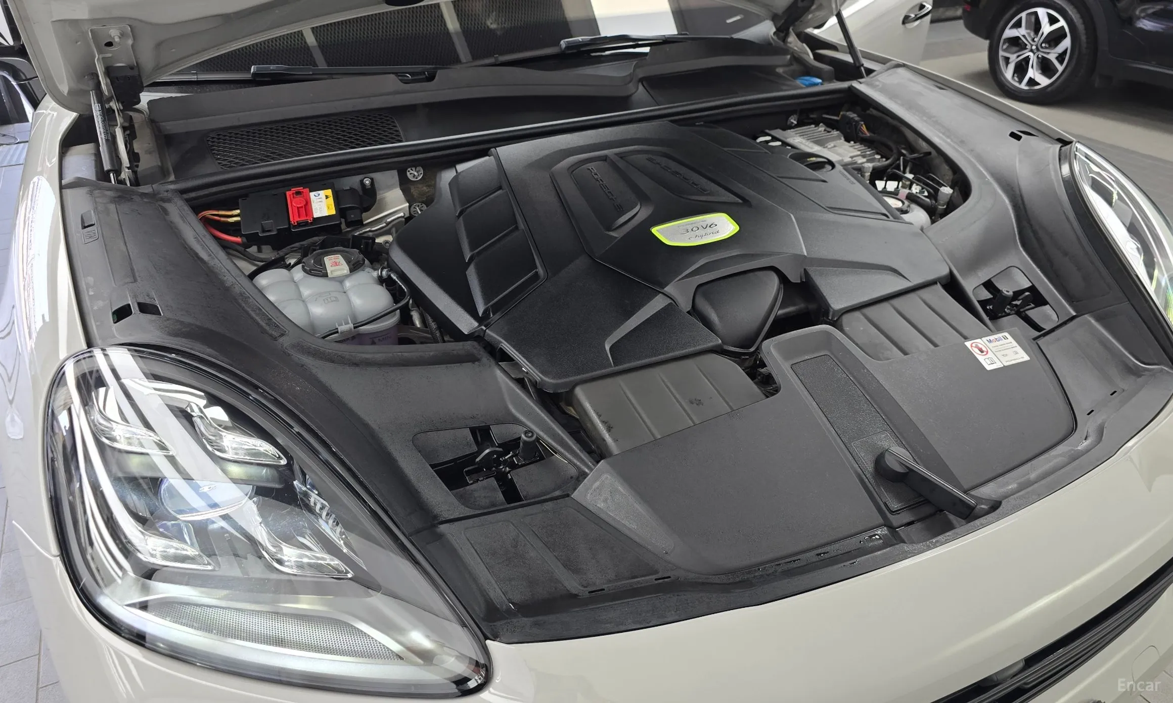 Porsche Cayenne (PO536) превью 6