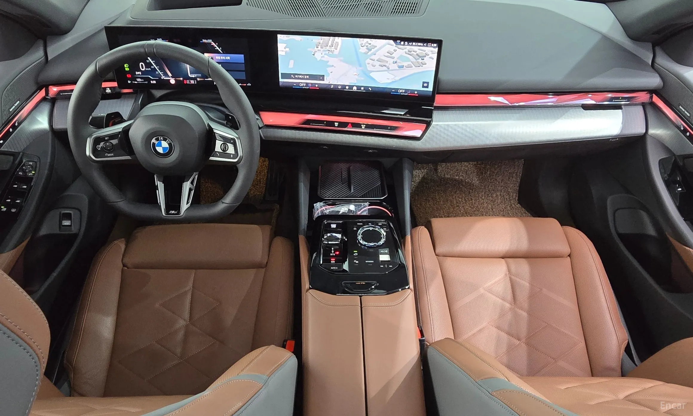 BMW 5 Series (G60) превью 7