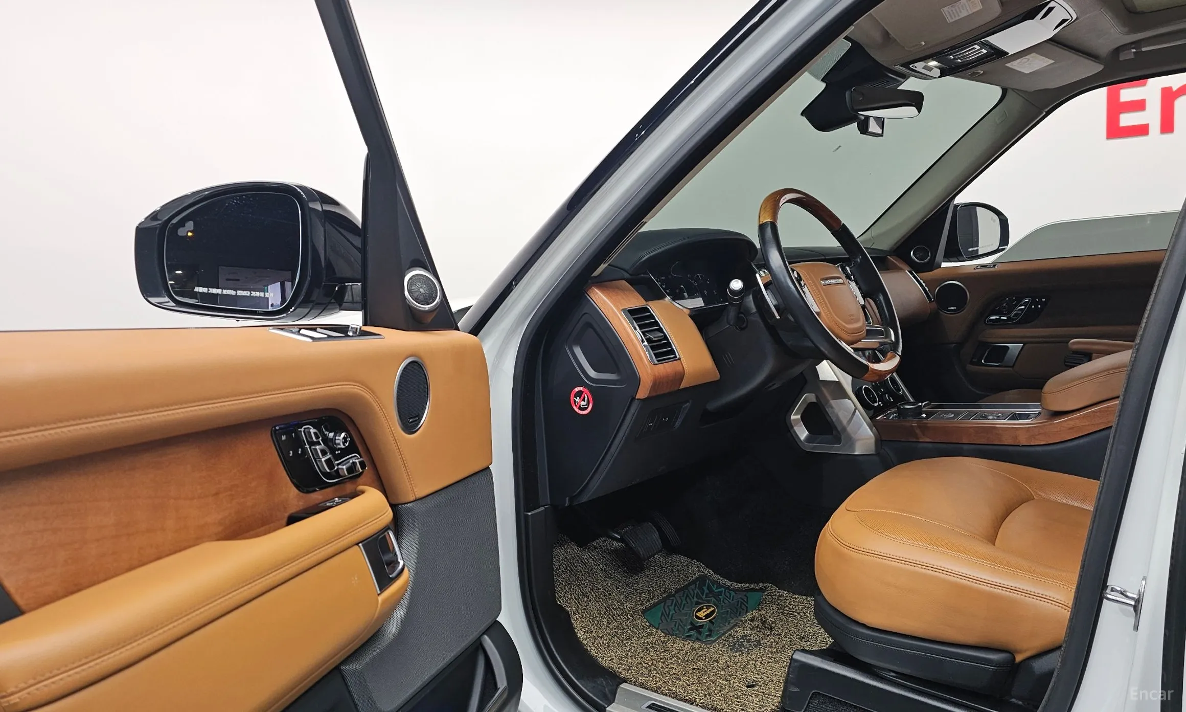 Land Rover Range Rover 4th Generation превью 10