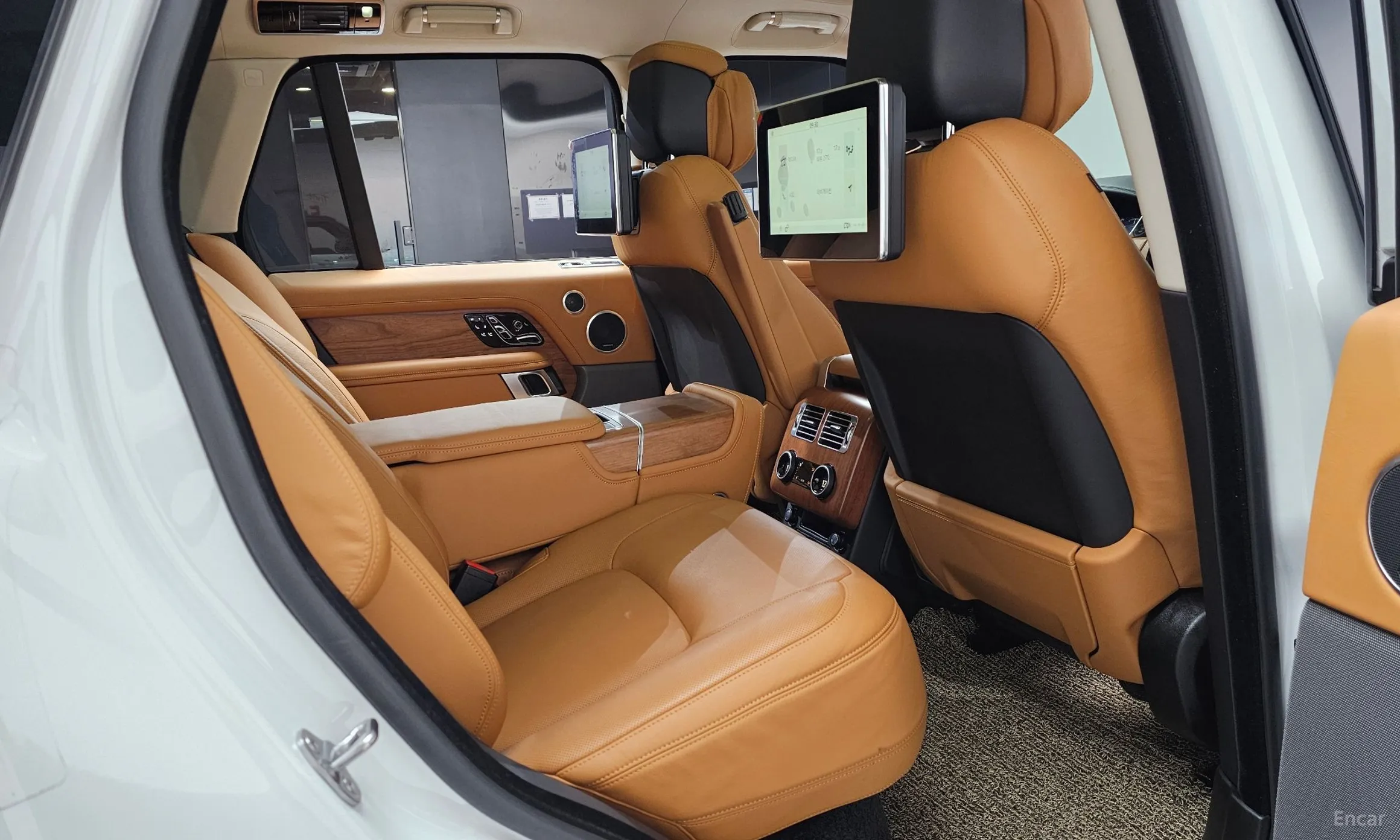 Land Rover Range Rover 4th Generation превью 11