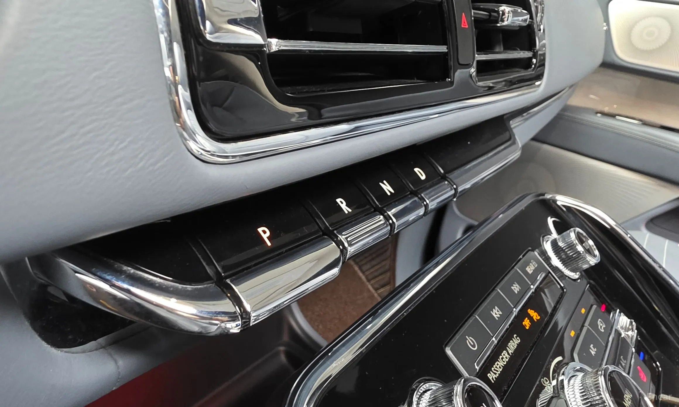 Lincoln Navigator 4th generation превью 9