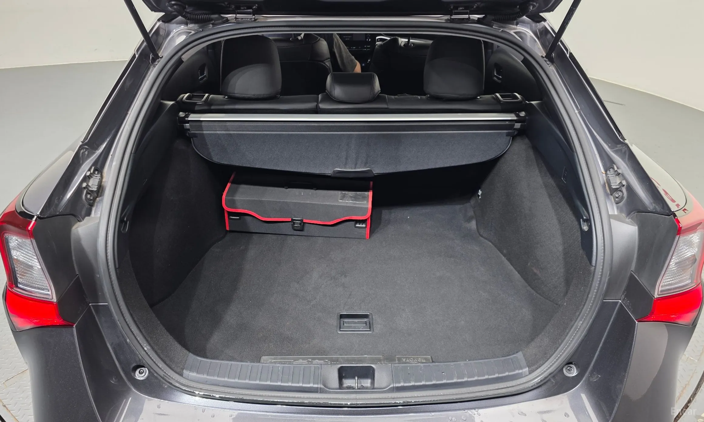 Toyota Prius 4th Generation превью 20