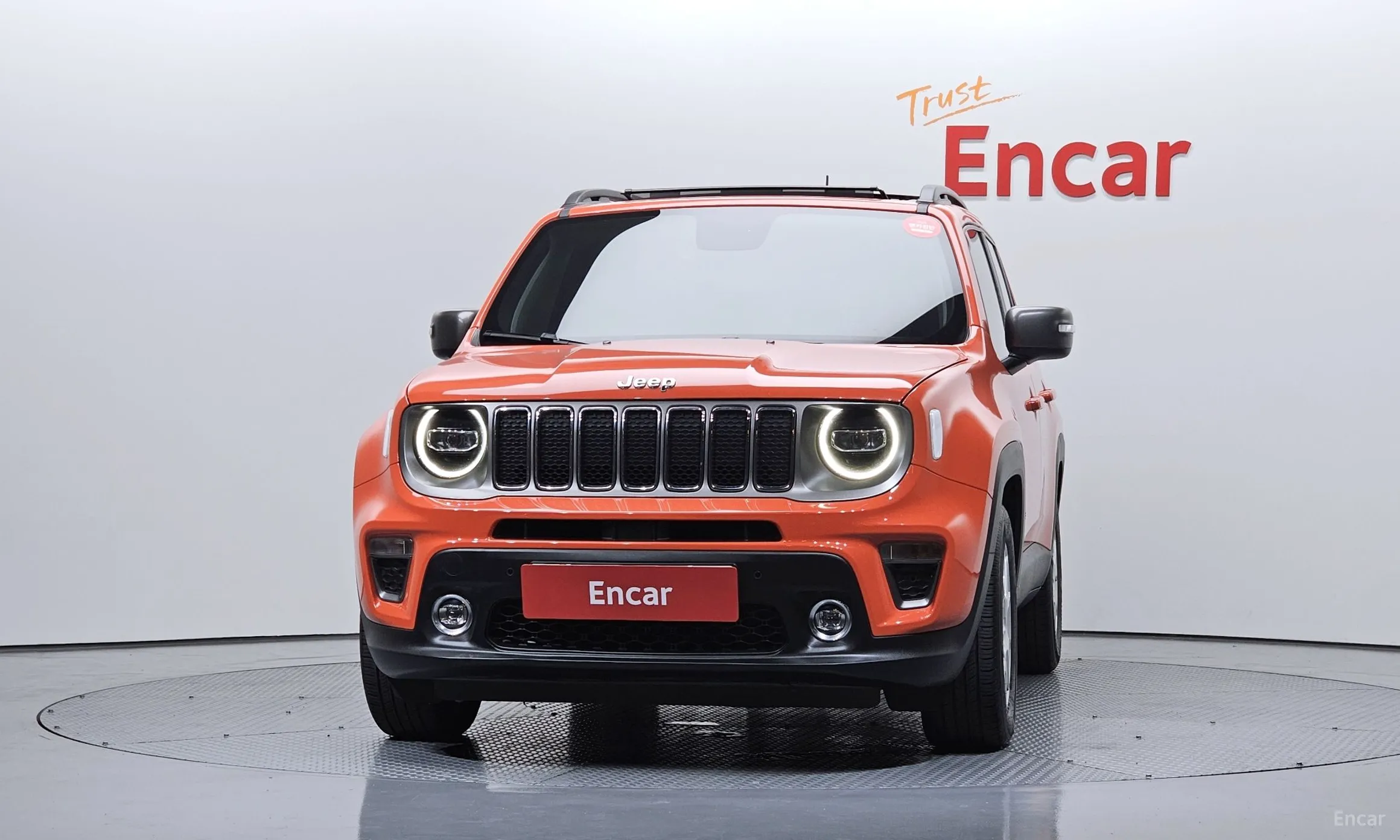 Jeep Renegade превью 3
