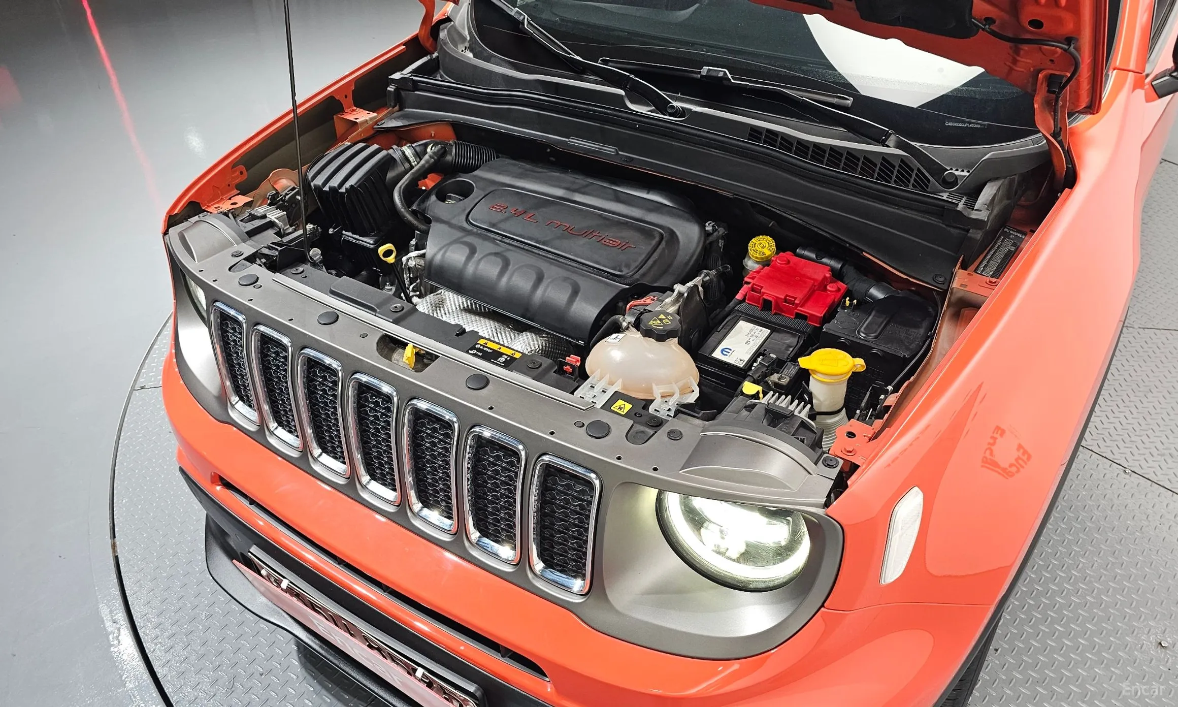 Jeep Renegade превью 6