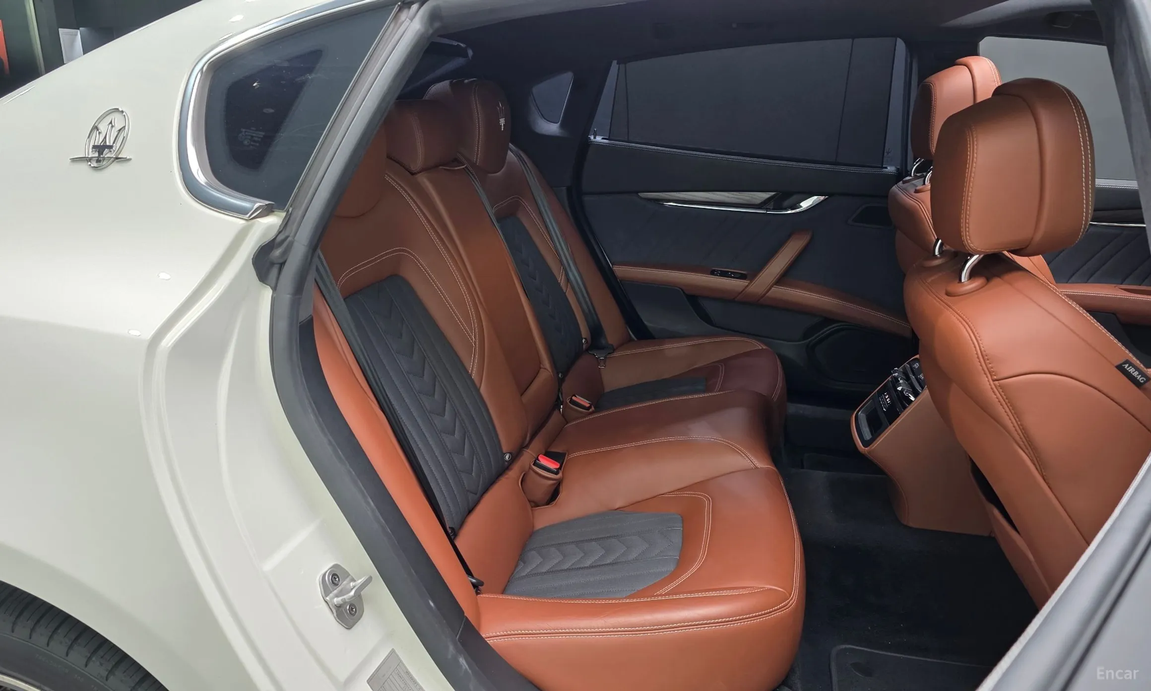 Maserati Quattroporte превью 11