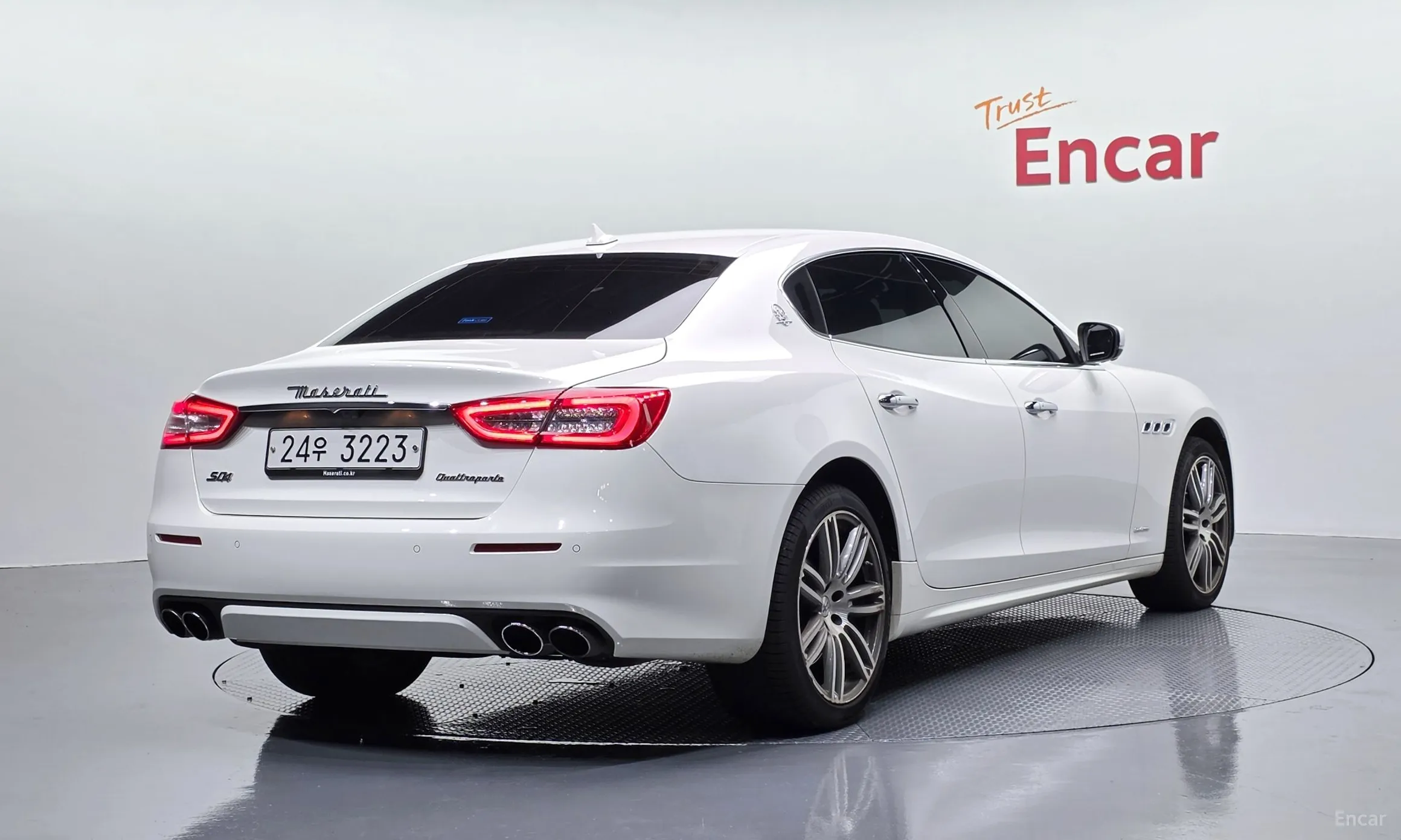 Maserati Quattroporte