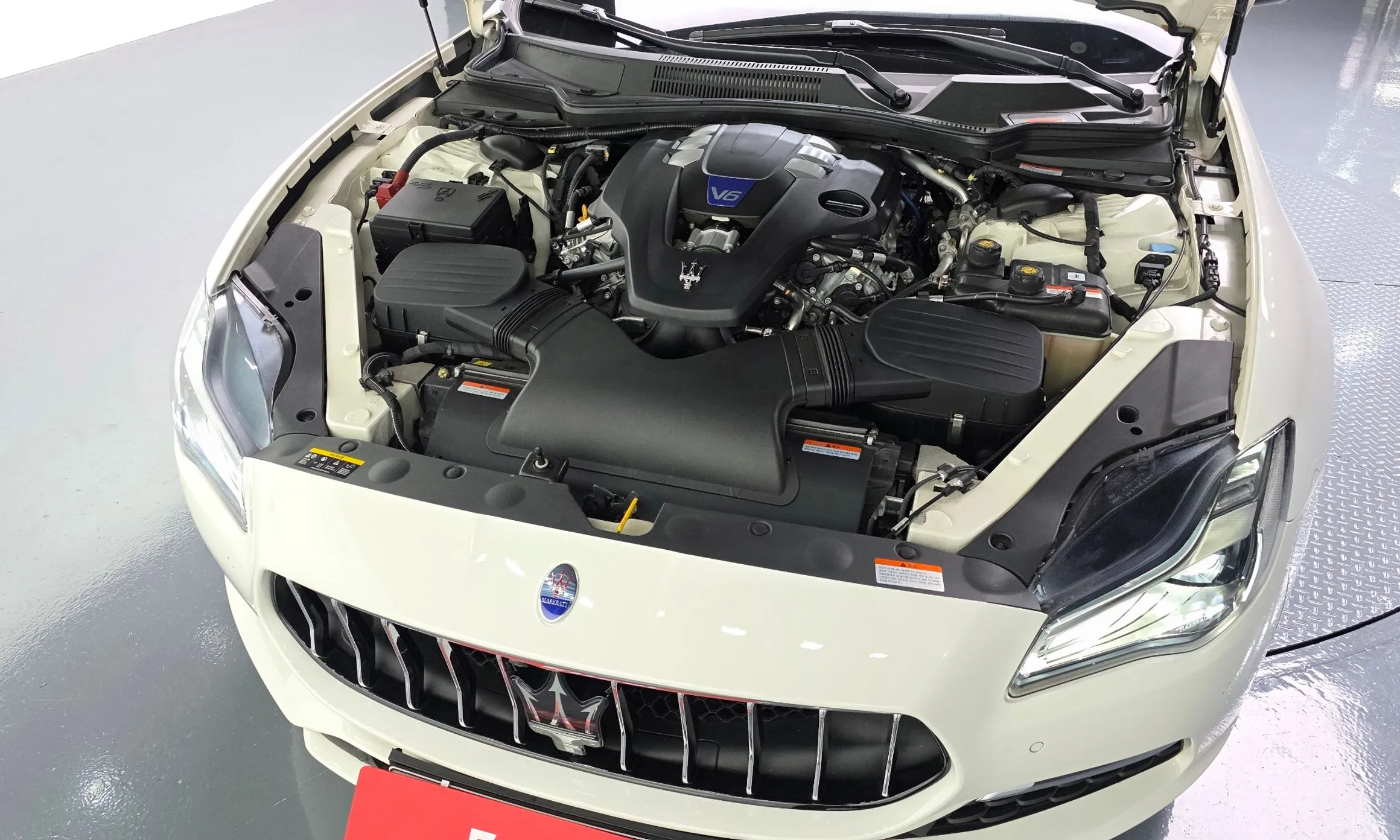 Maserati Quattroporte превью 6
