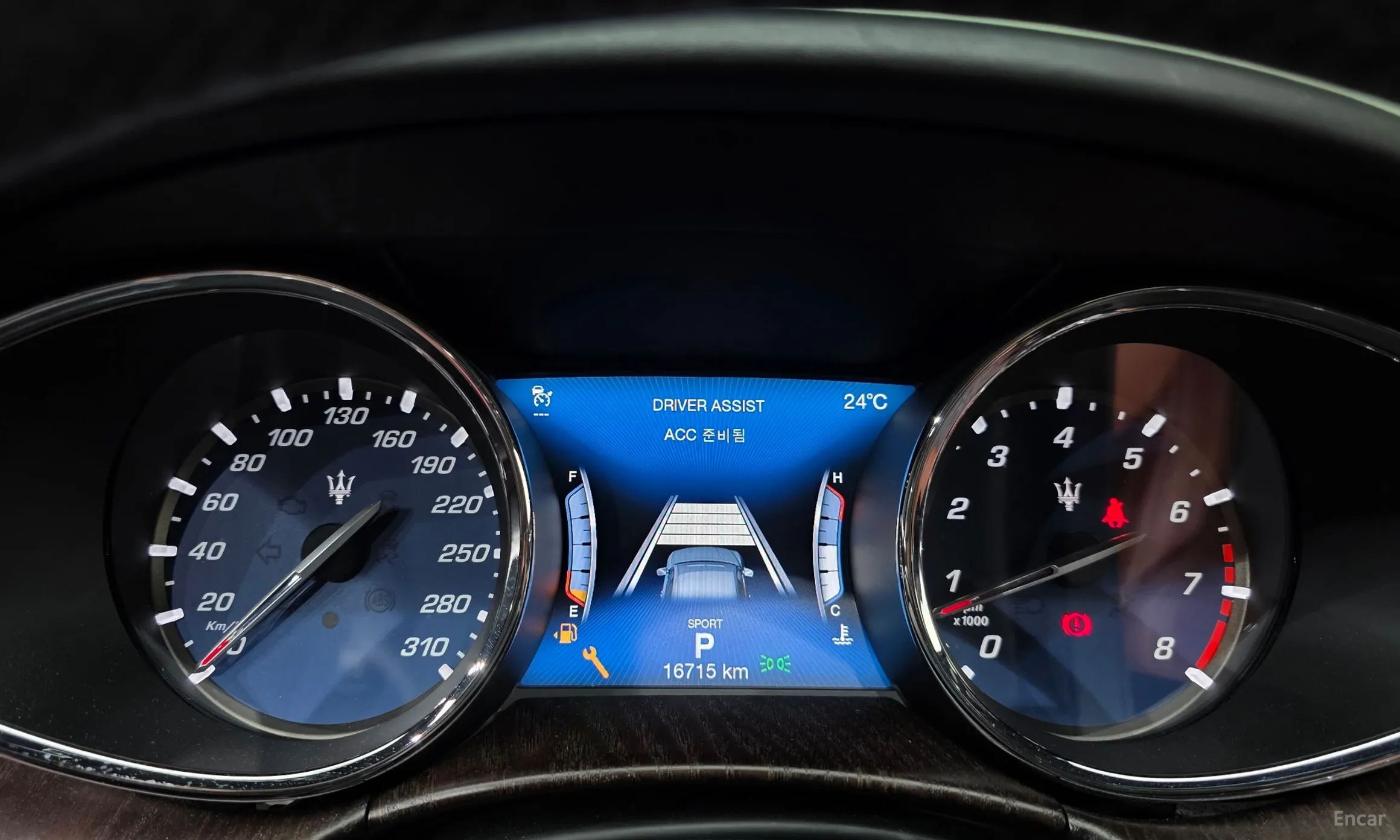 Maserati Quattroporte превью 8