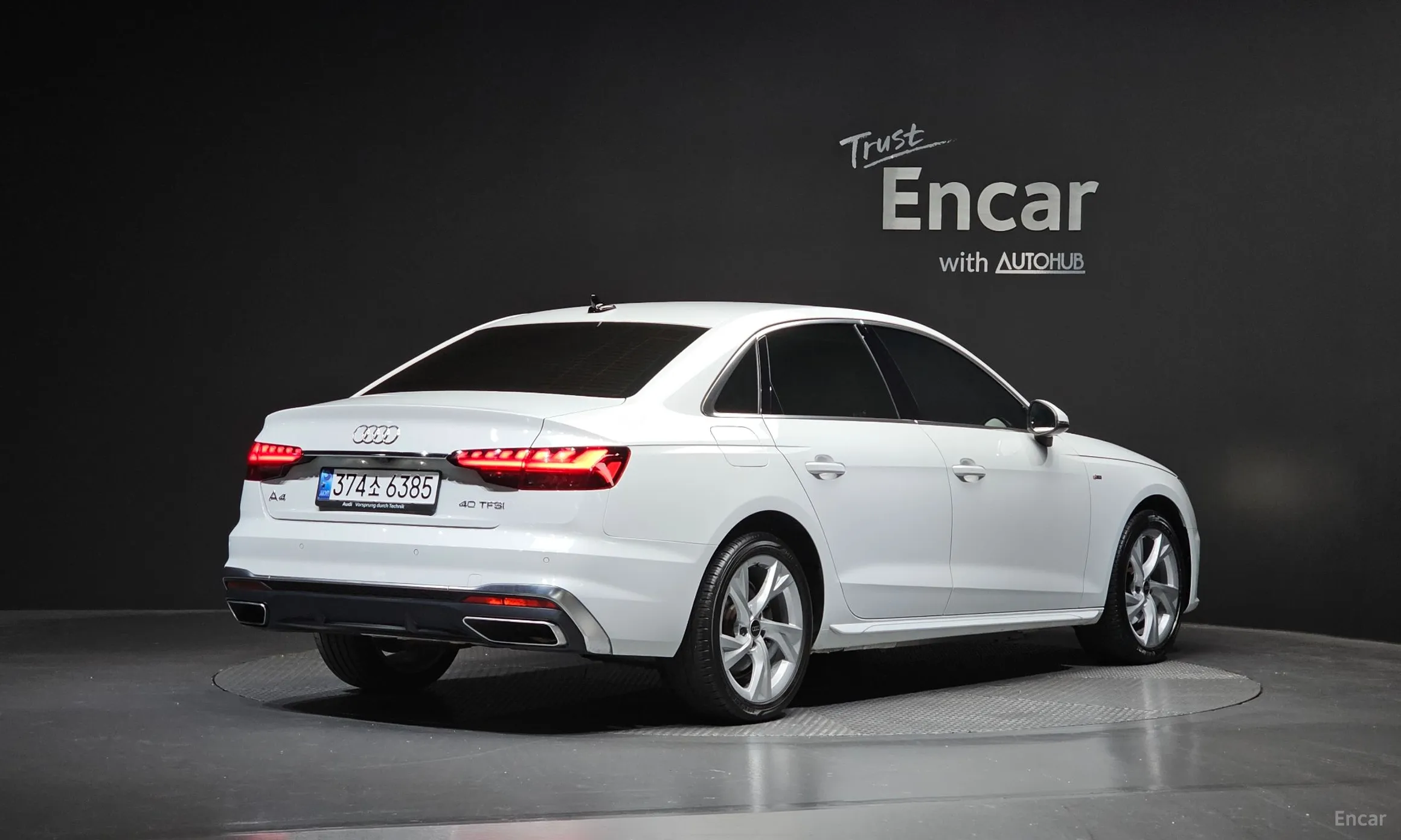 Audi A4 (B9) превью 2