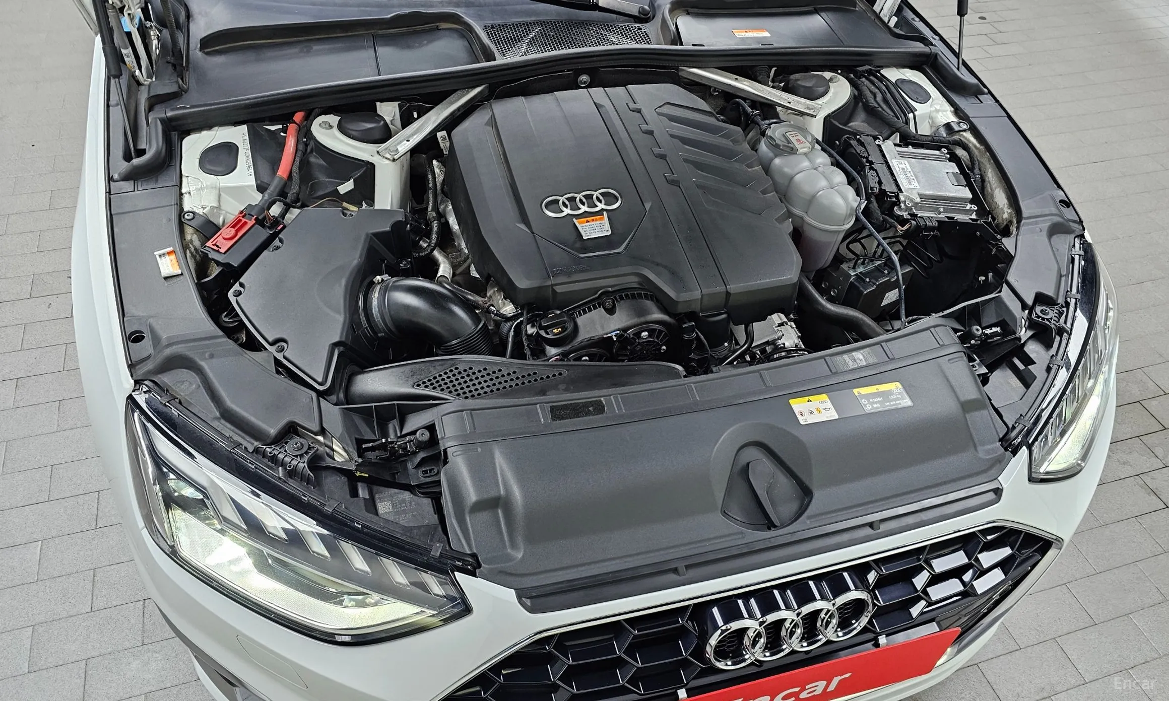 Audi A4 (B9) превью 6