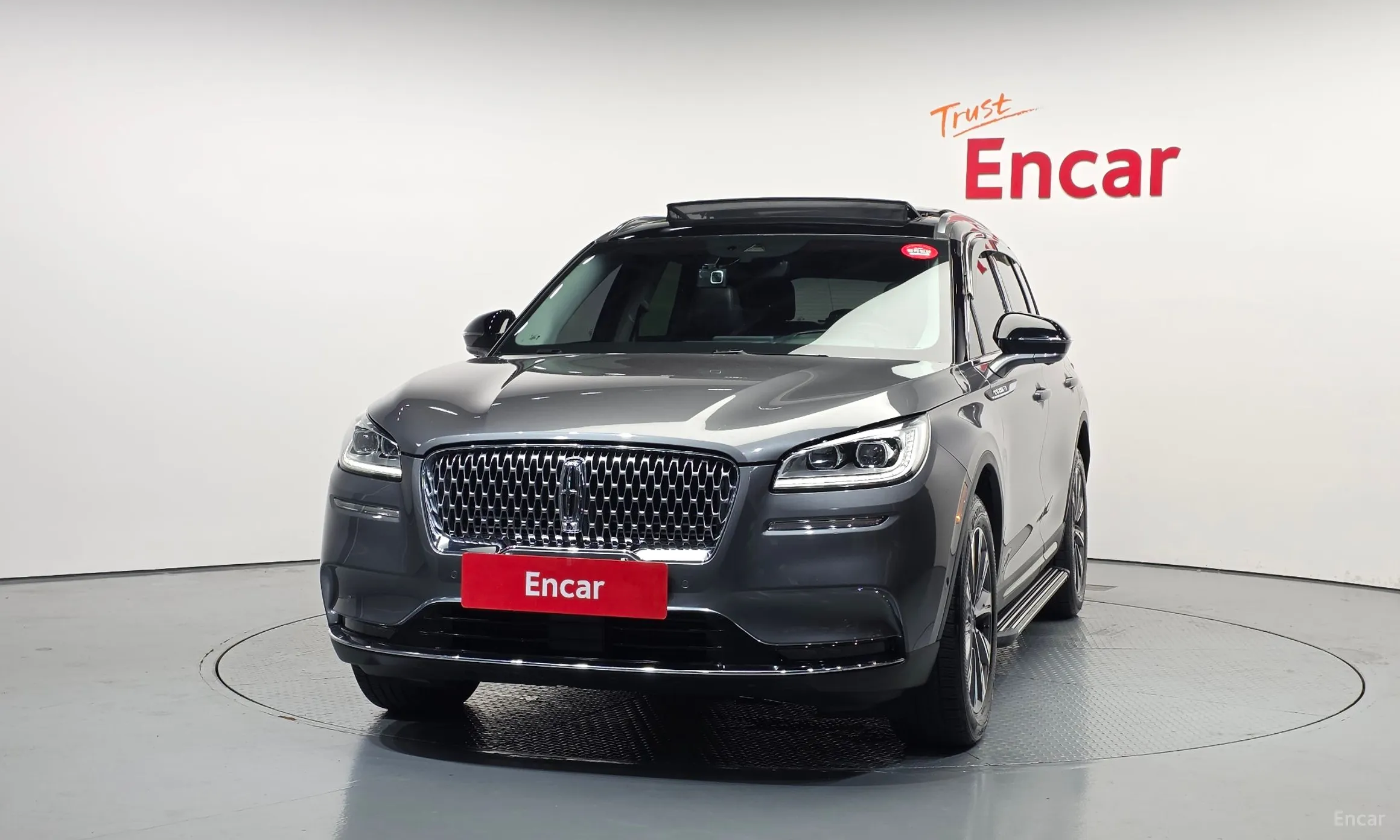 Lincoln Corsair превью 3