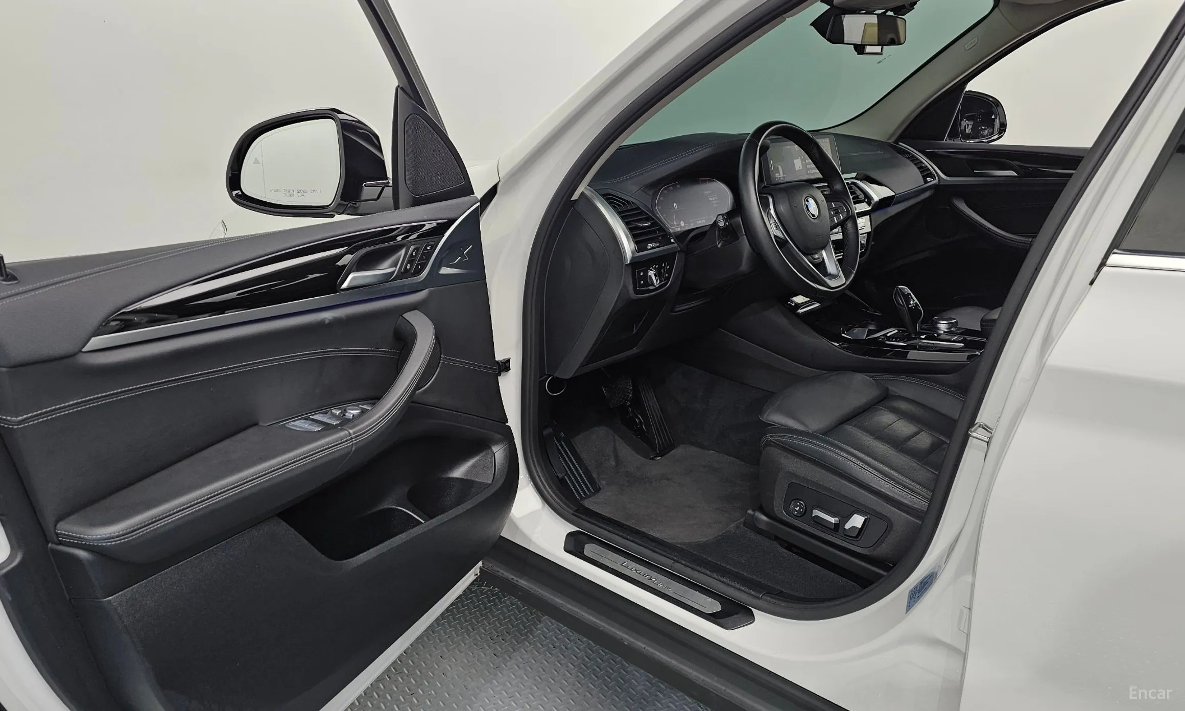 BMW X3 (G01) превью 10