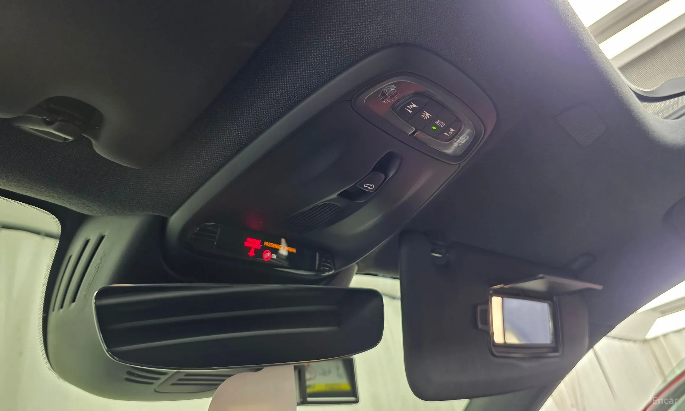 Volvo XC40 превью 17