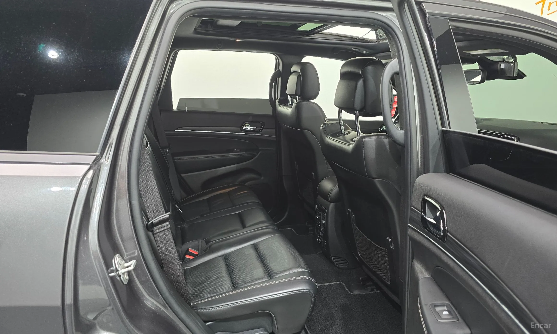 Jeep Grand Cherokee превью 11