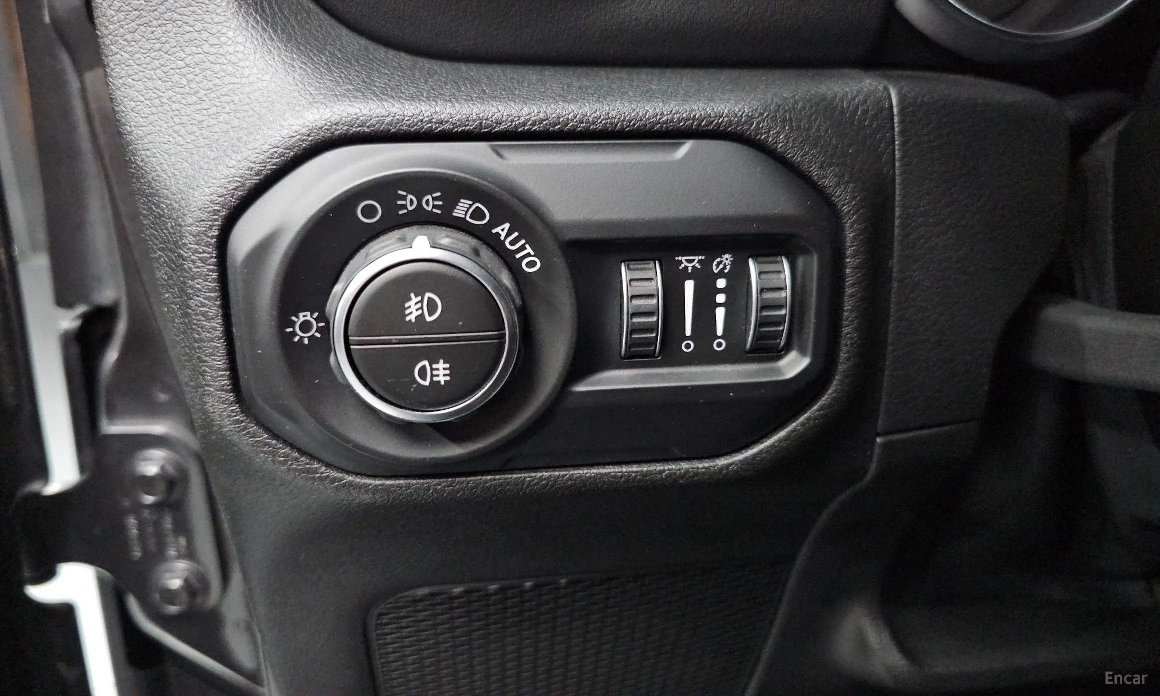 Jeep Wrangler (JL) превью 17