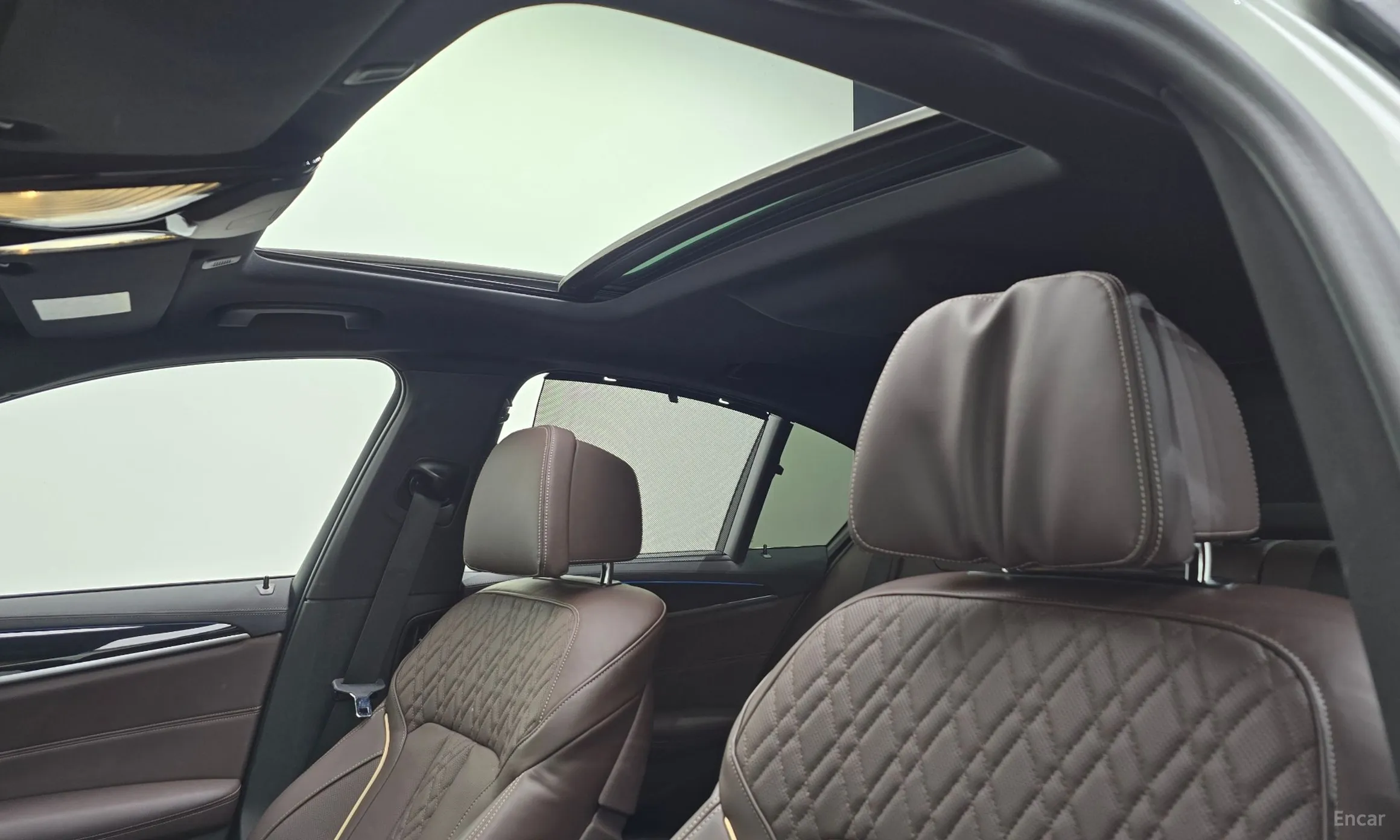 BMW 5 Series (G30) превью 16