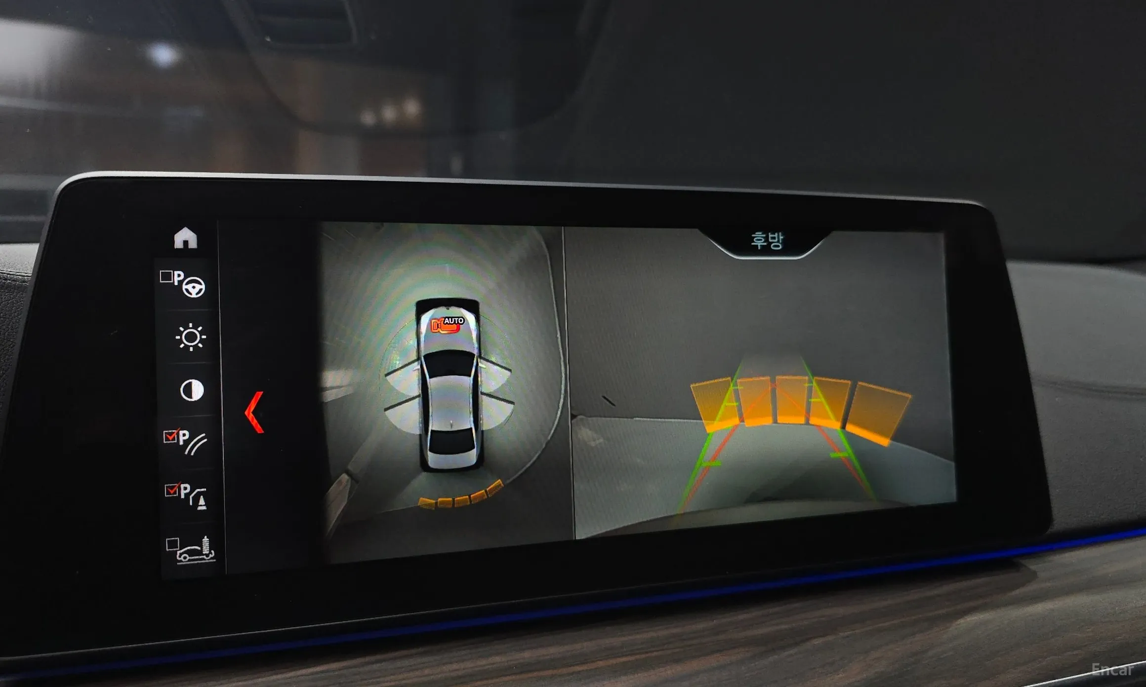 BMW 5 Series (G30) превью 14