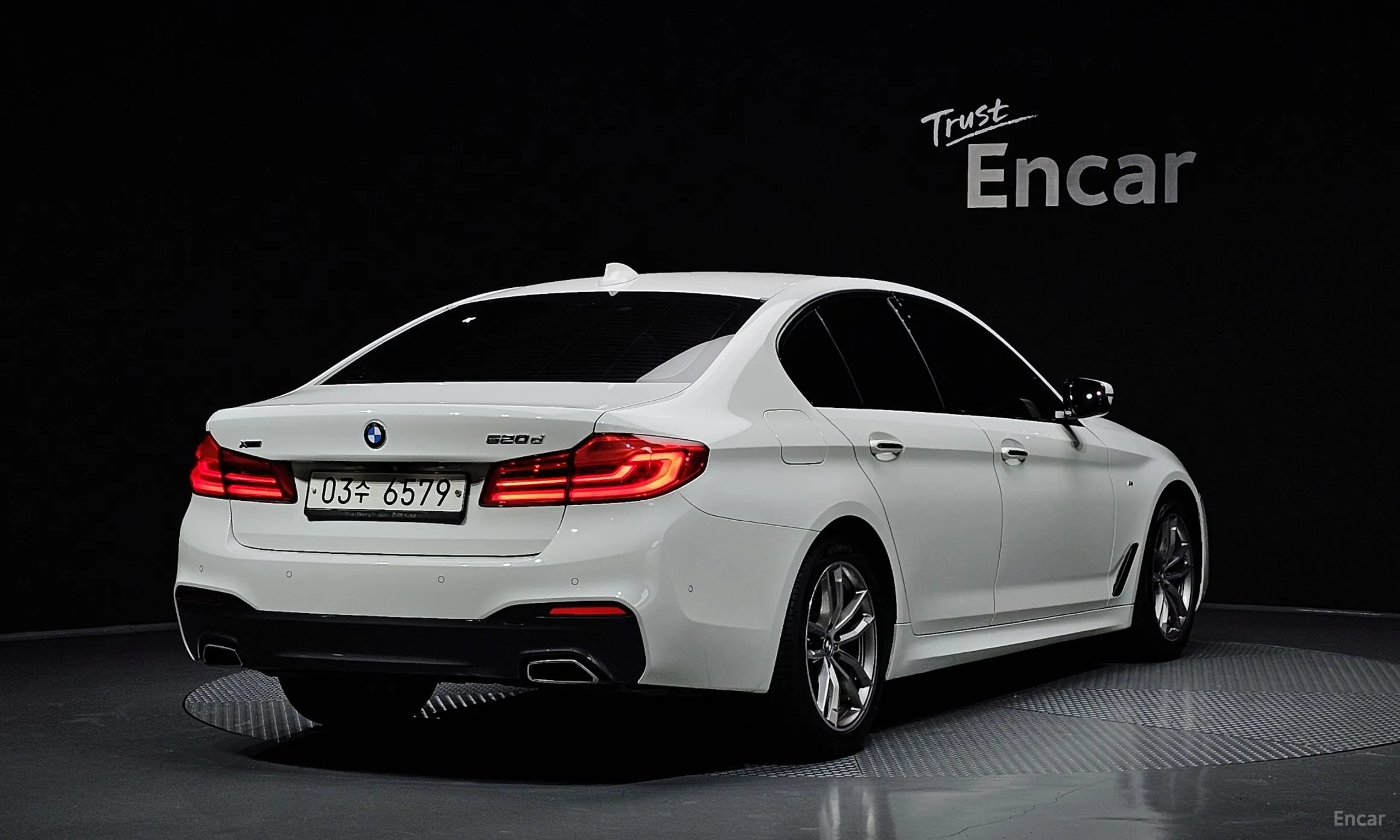 BMW 5 Series (G30)