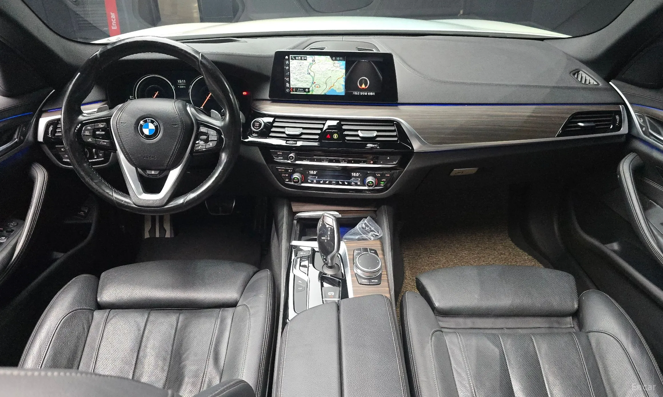 BMW 5 Series (G30) превью 7