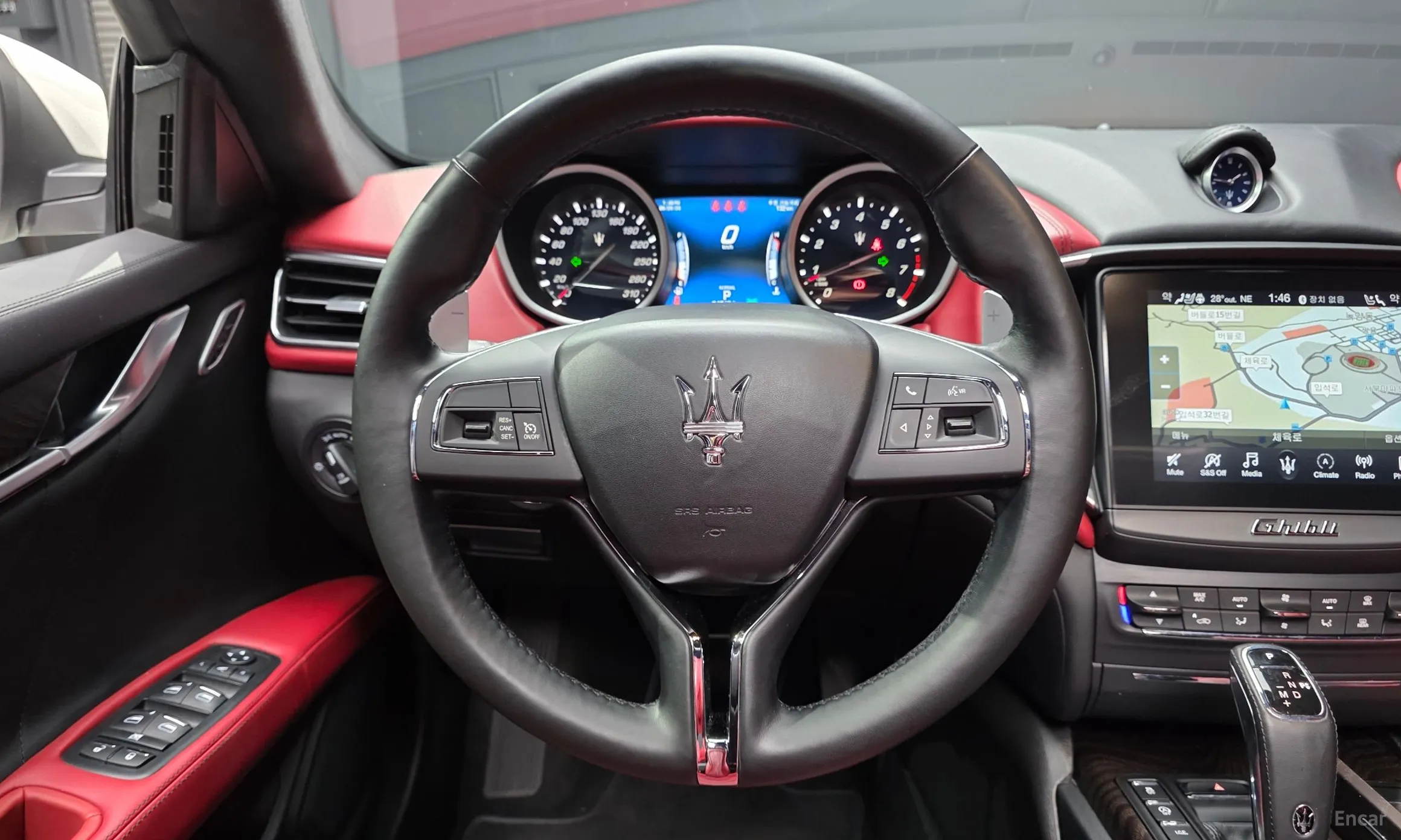 Maserati Ghibli превью 13