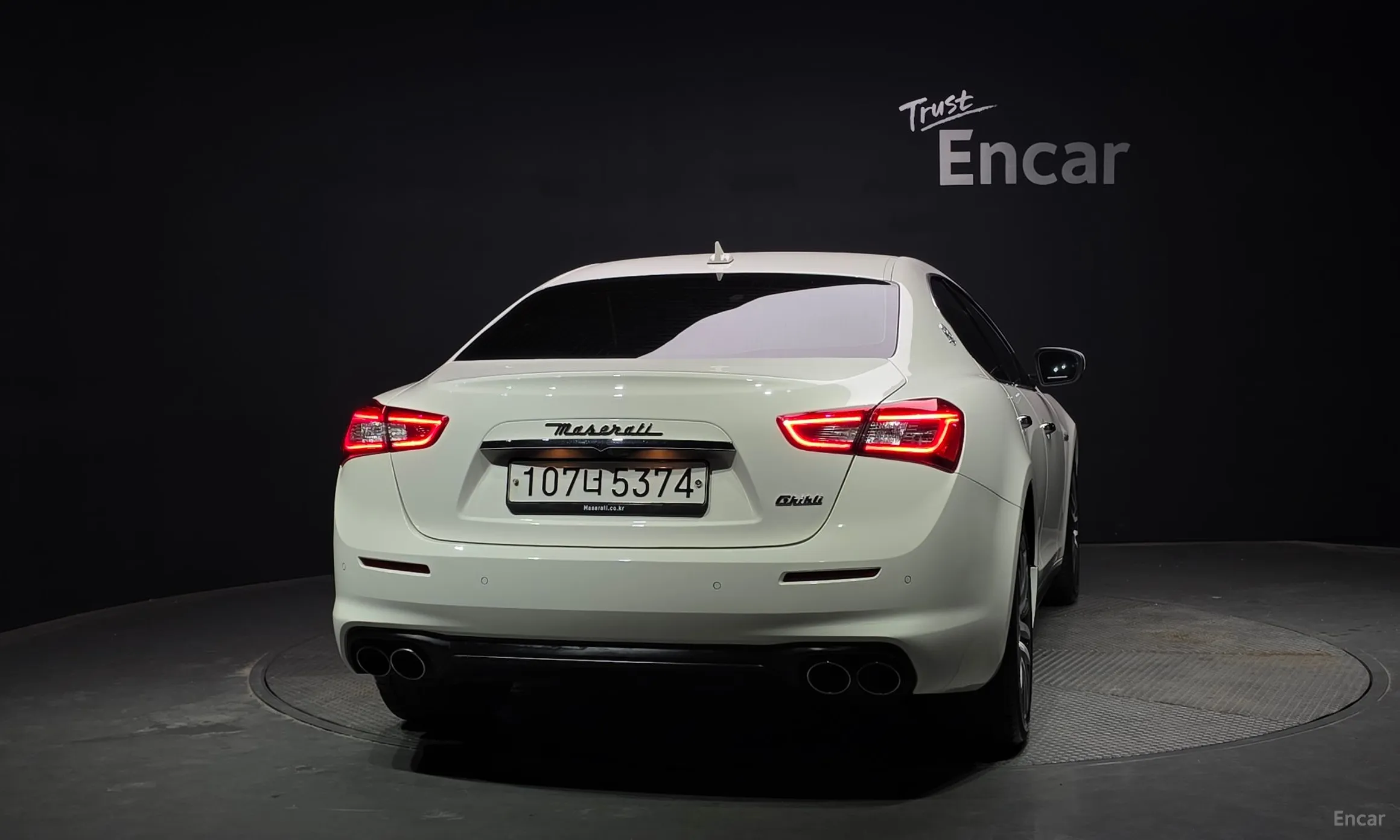 Maserati Ghibli превью 4
