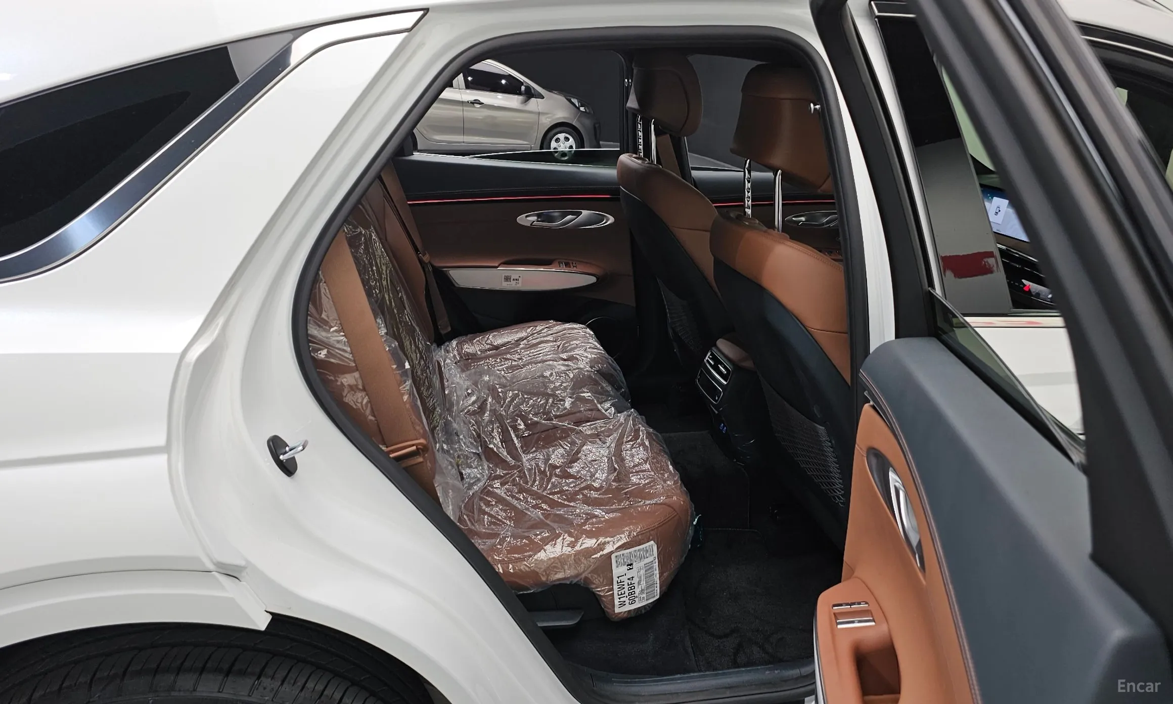 Genesis GV70 превью 11
