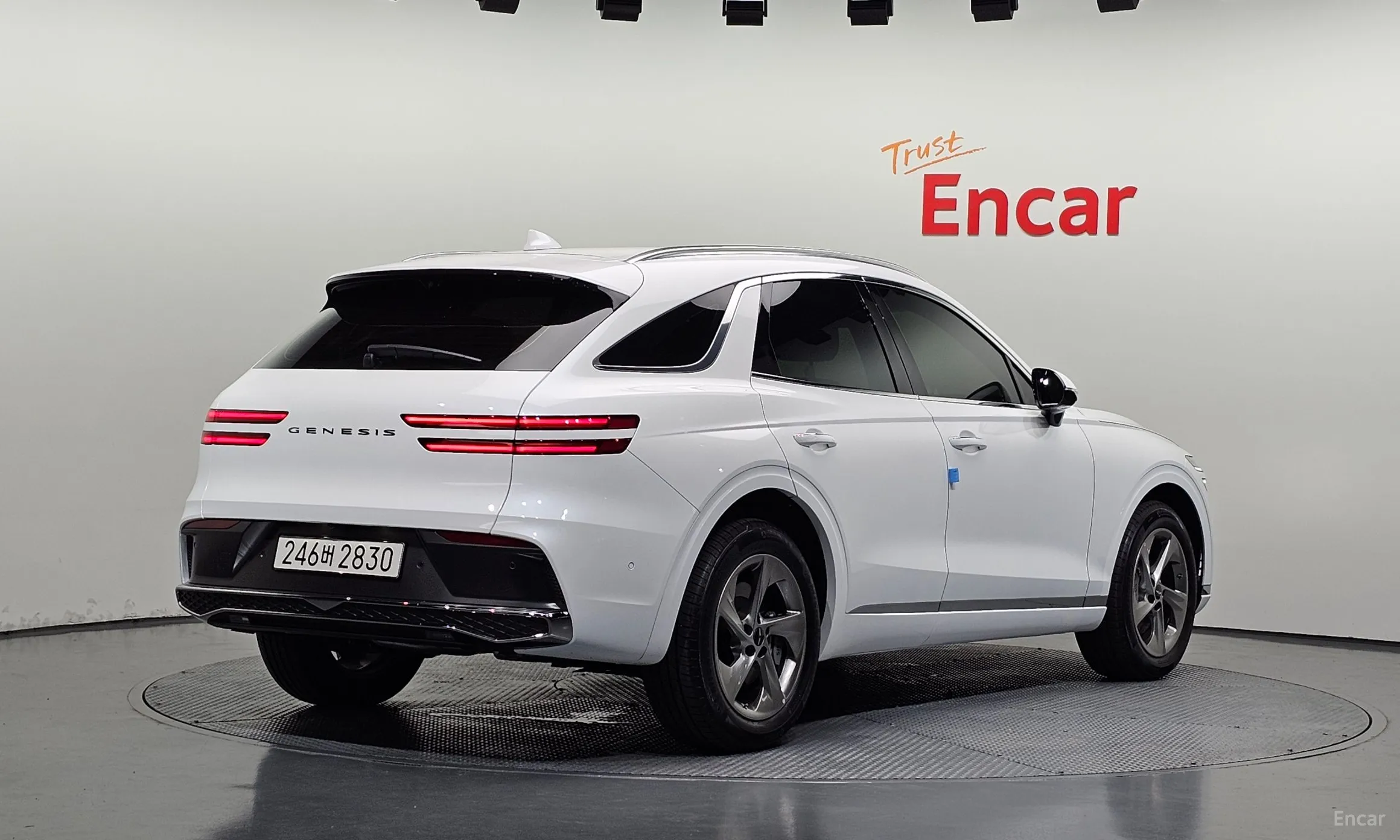 Genesis GV70 превью 2