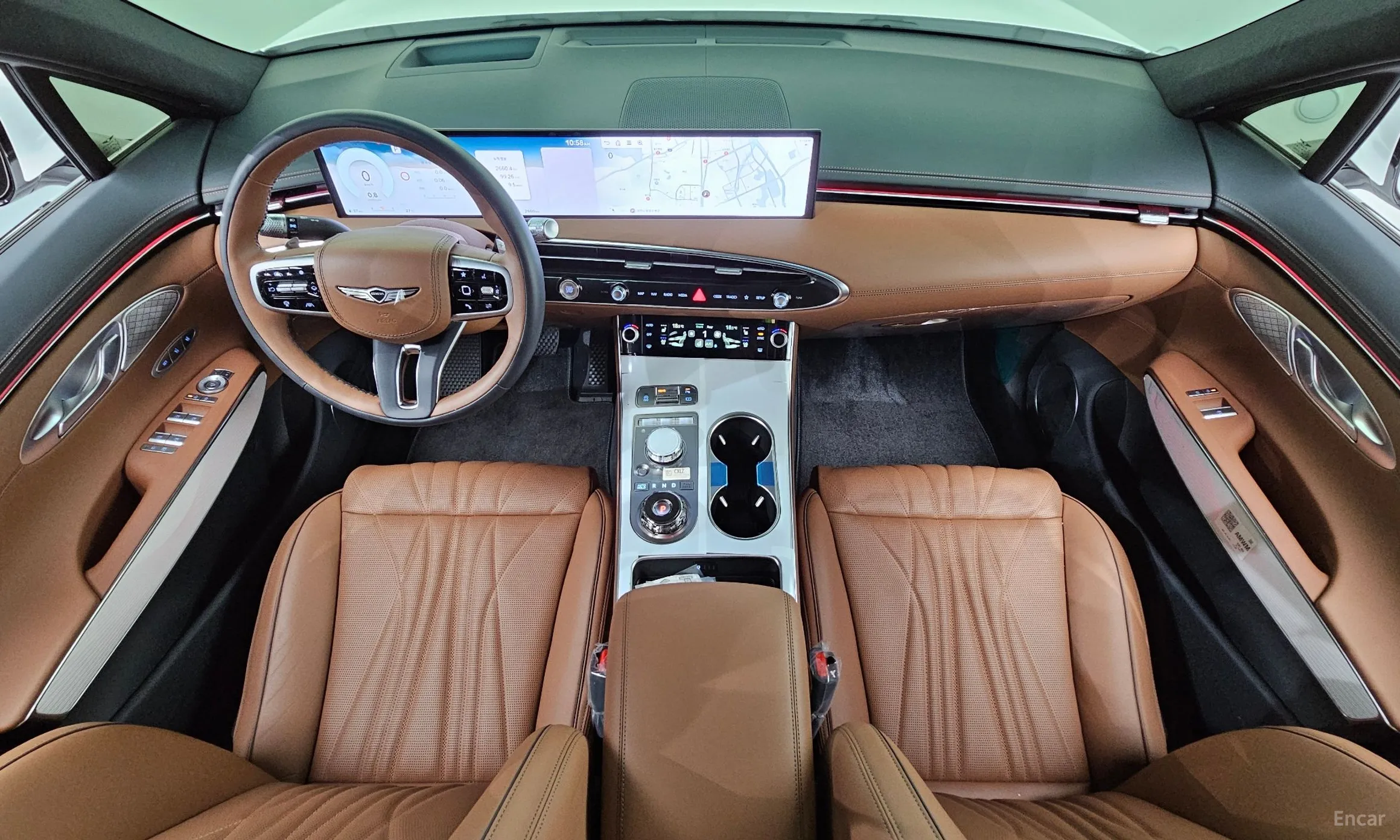 Genesis GV70 превью 7