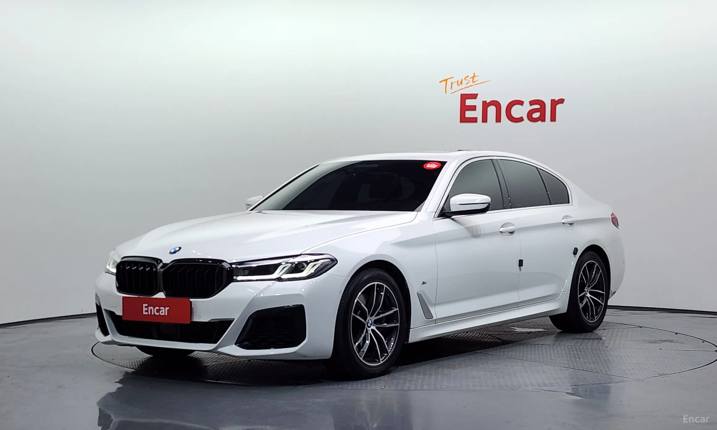 BMW 5 Series (G30)