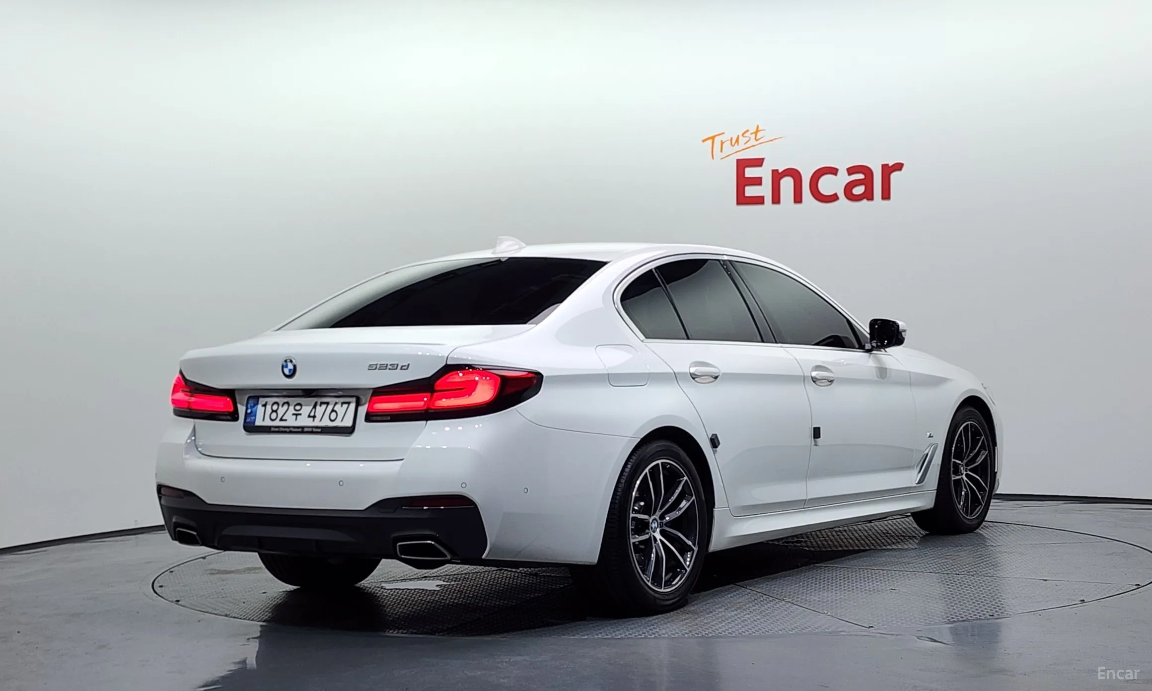 BMW 5 Series (G30)