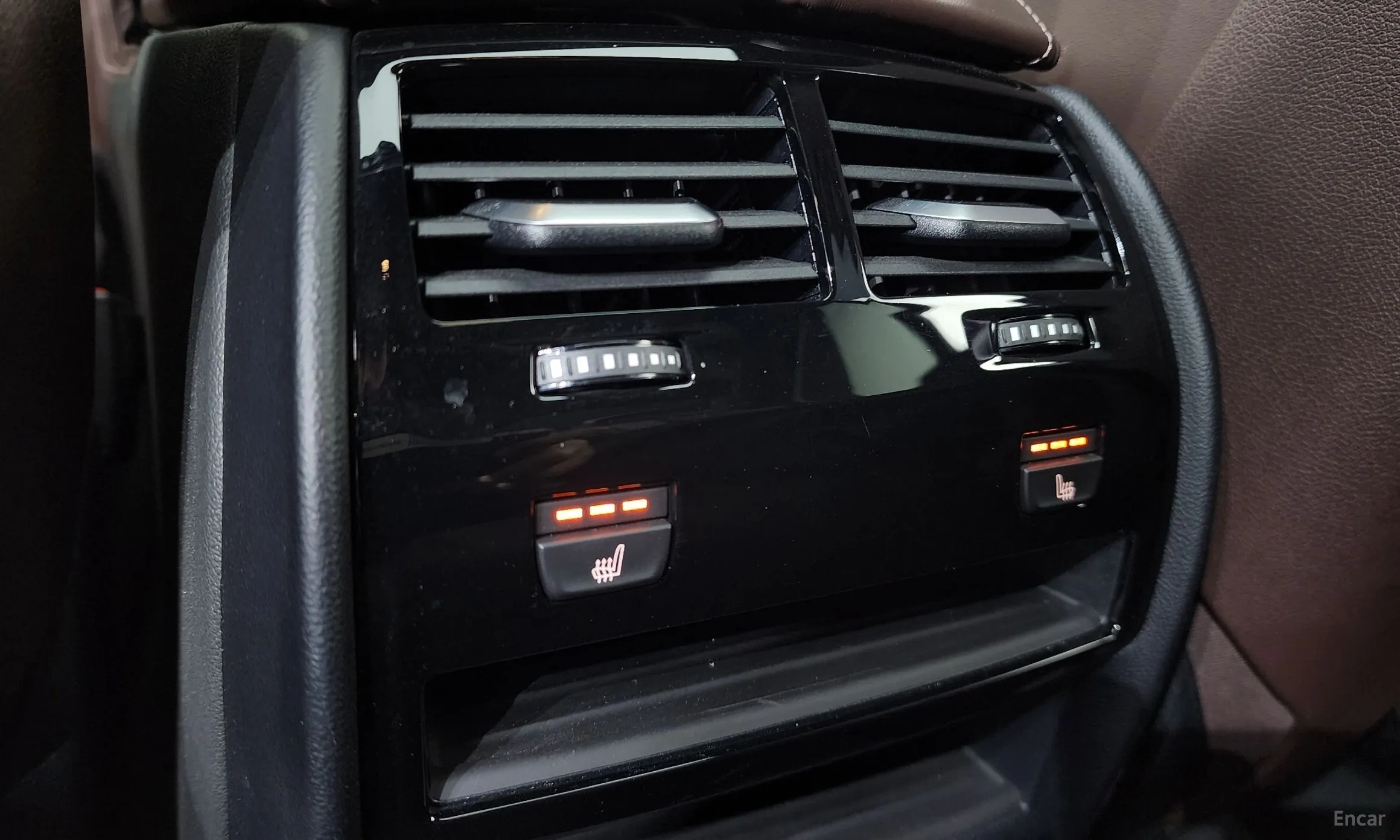 BMW 5 Series (G30) превью 19