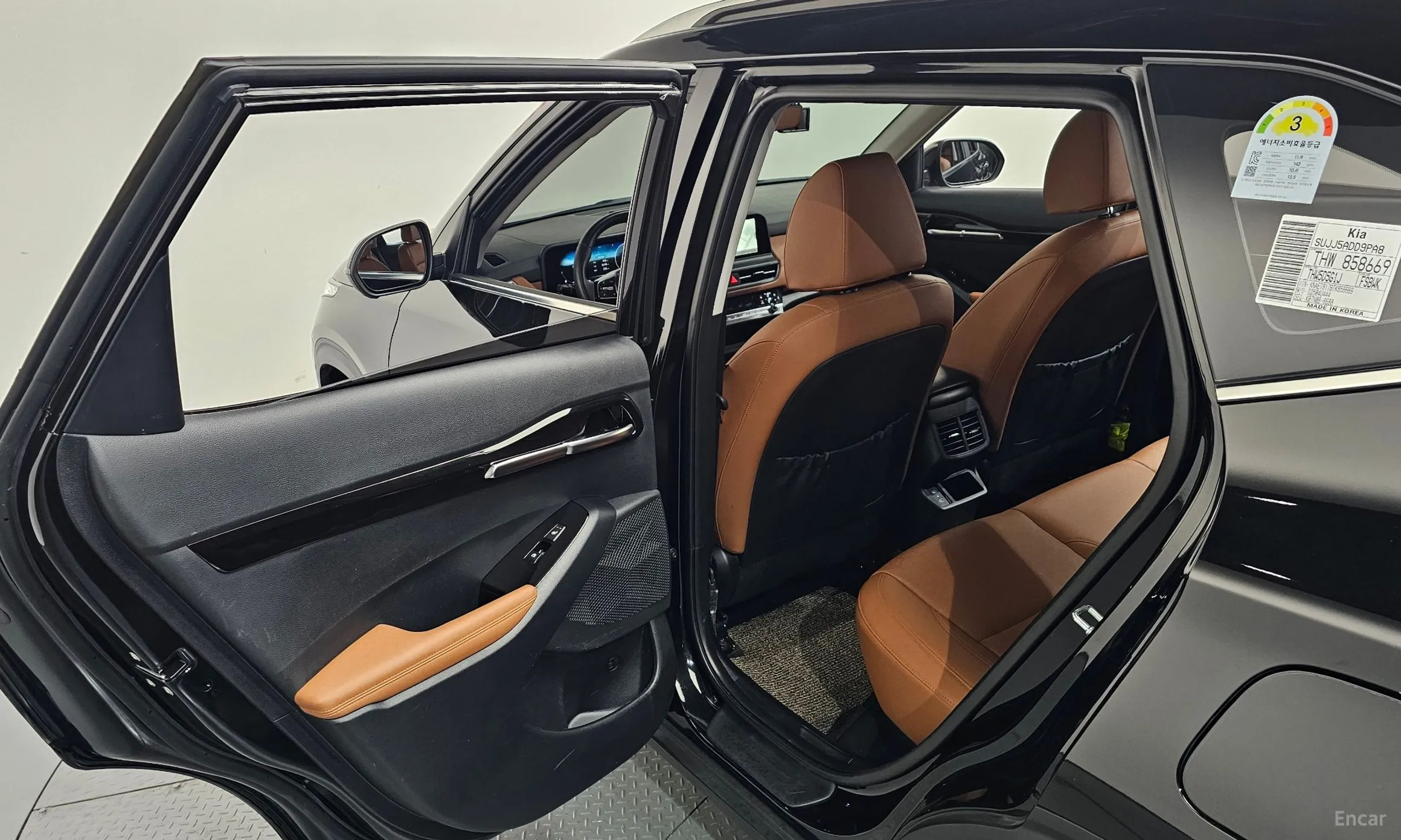 Kia Seltos превью 19
