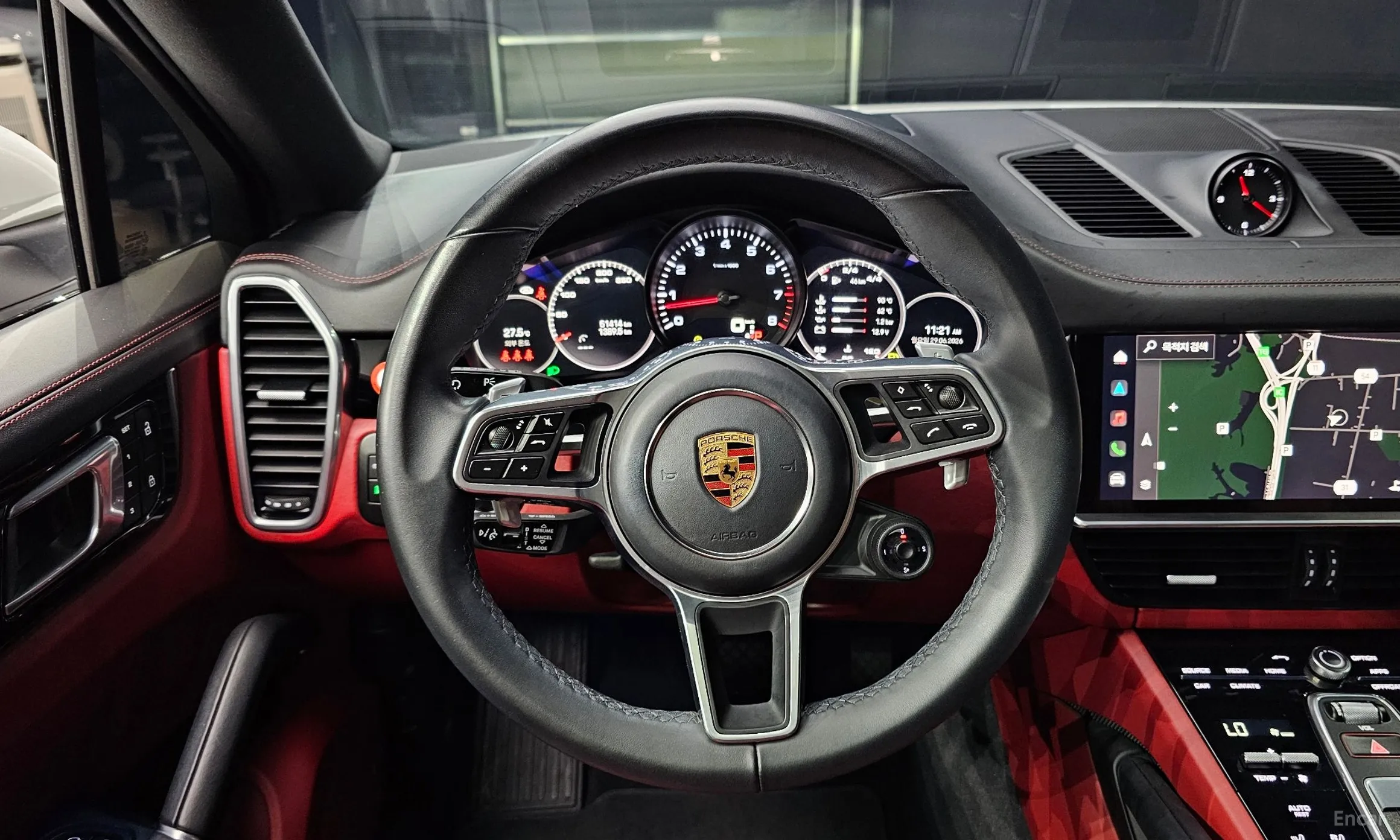 Porsche Cayenne (PO536) превью 12