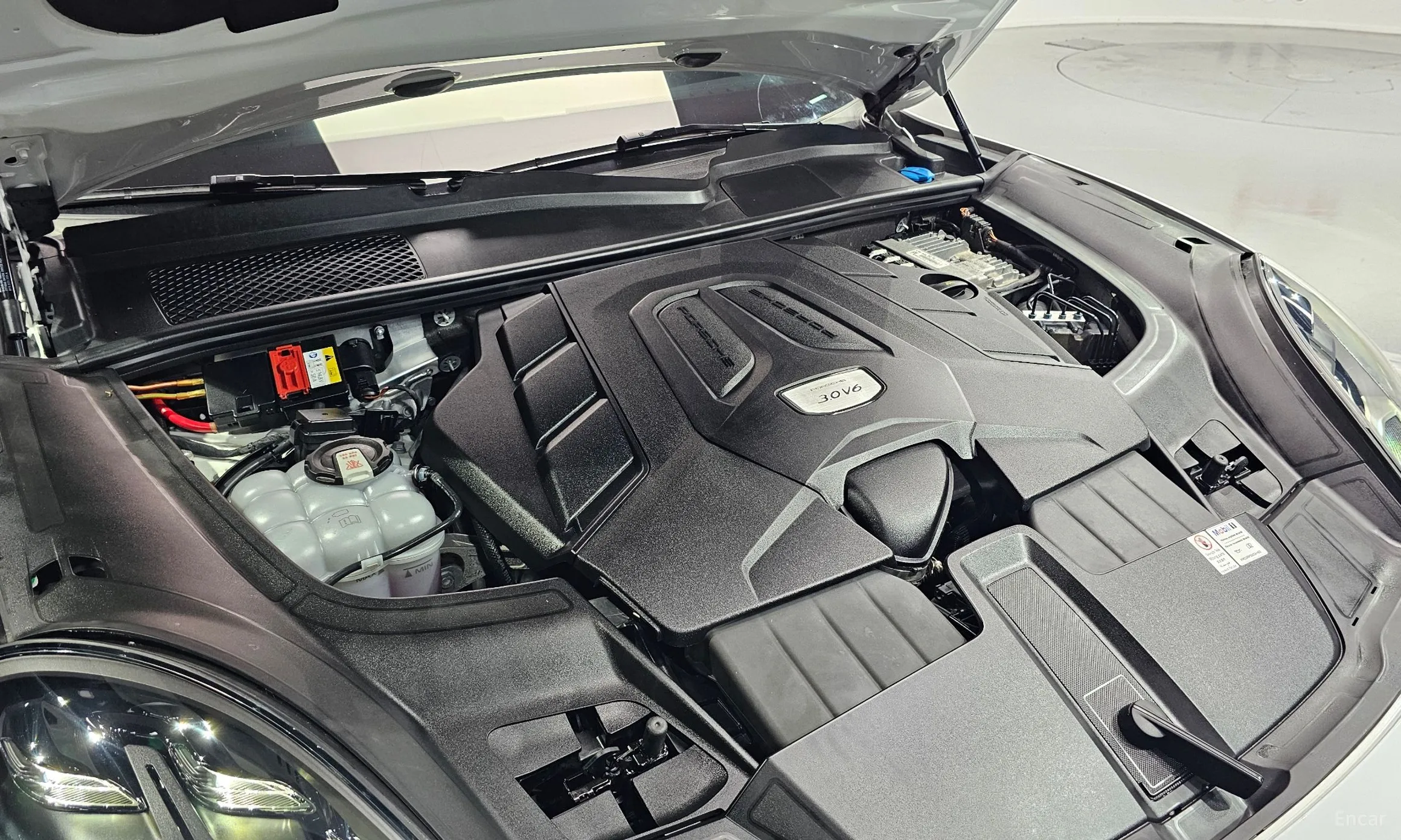Porsche Cayenne (PO536) превью 6